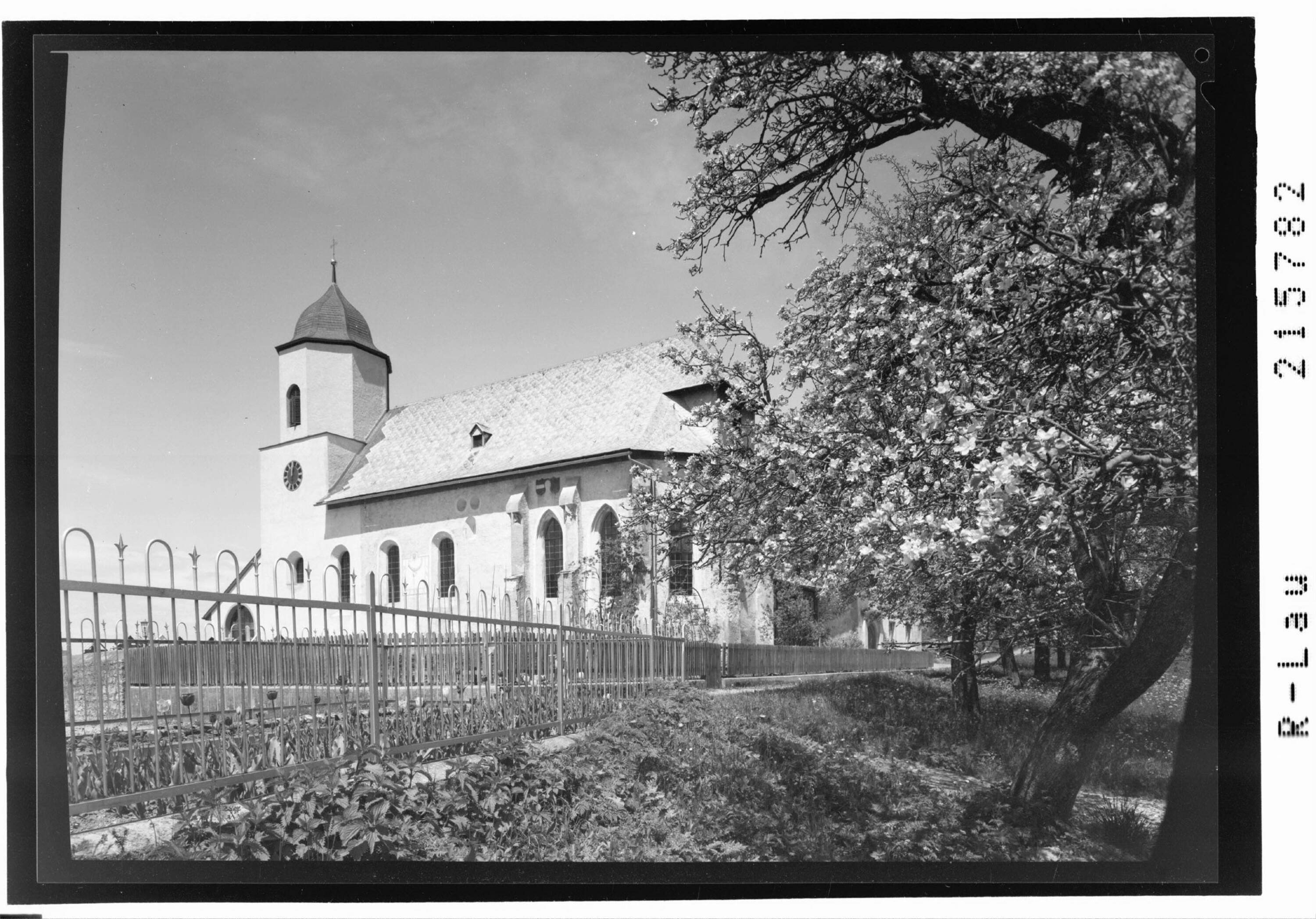 [Kirche in Viktorsberg]></div>


    <hr>
    <div class=