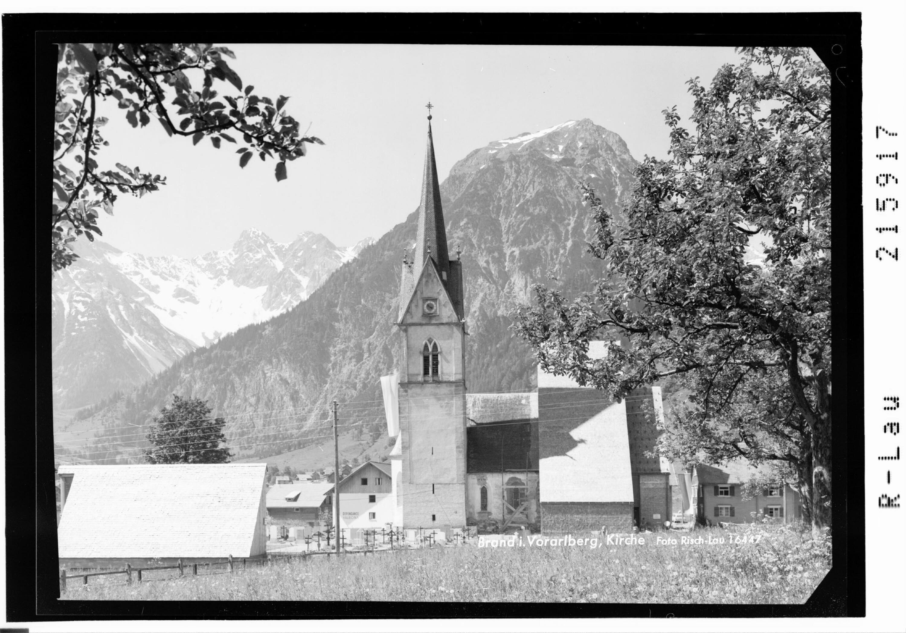 Brand in Vorarlberg, Kirche></div>


    <hr>
    <div class=