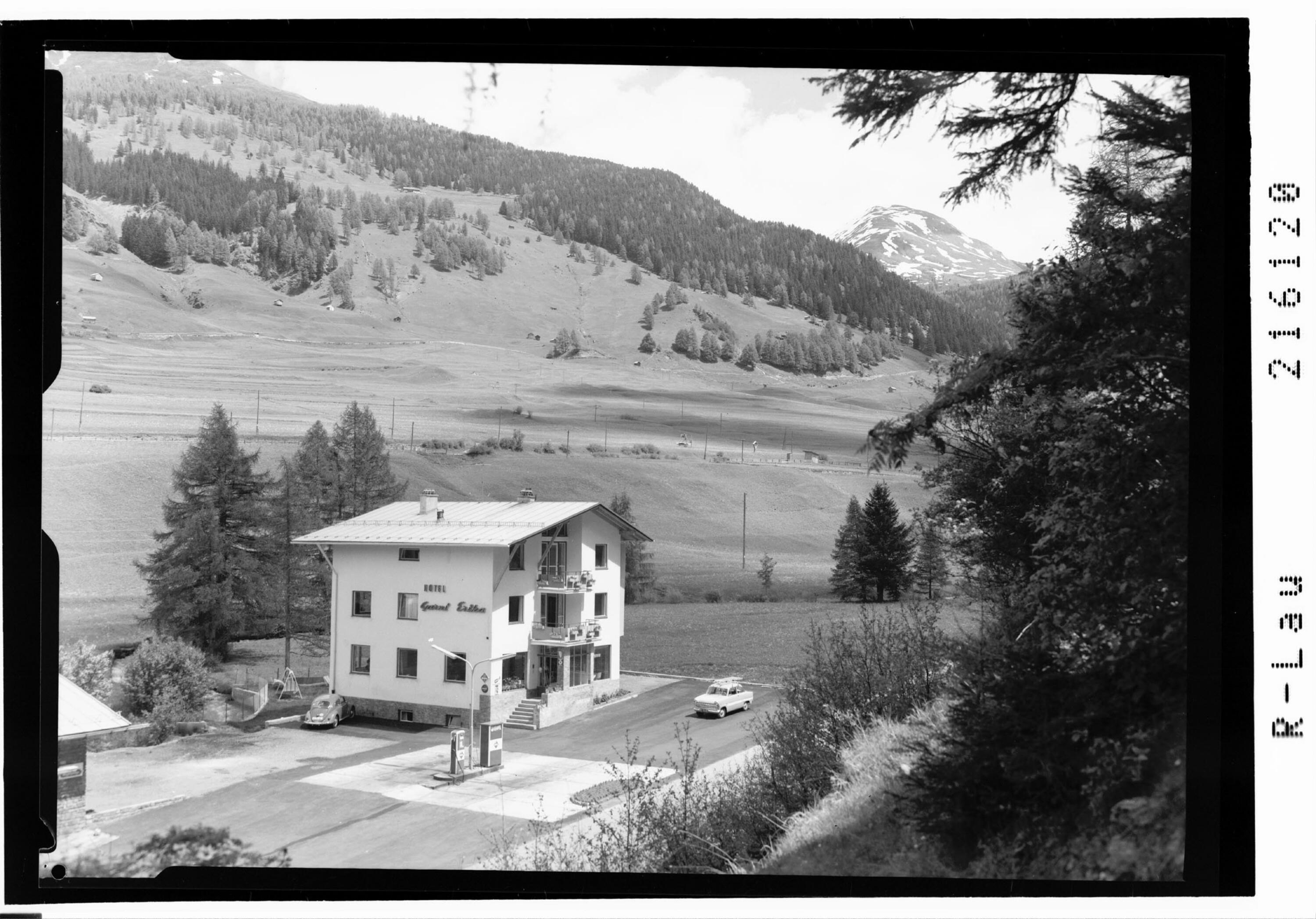 [Hotel Garni Erika bei Nauders in Tirol gegen Piengerkopf]></div>


    <hr>
    <div class=