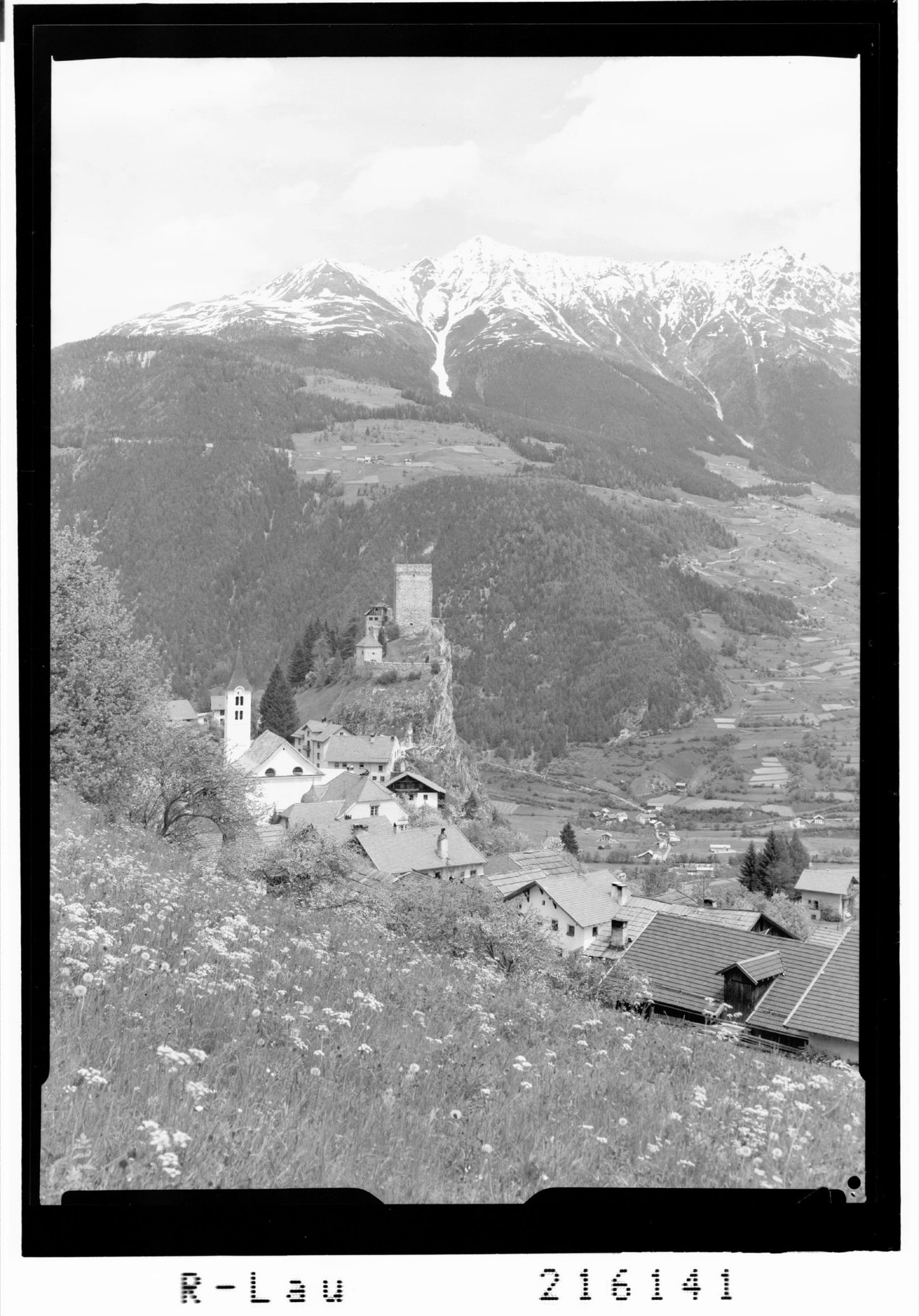 [Ladis in Tirol mit Burg Laudegg gegen Hohe Aifenspitze]></div>


    <hr>
    <div class=