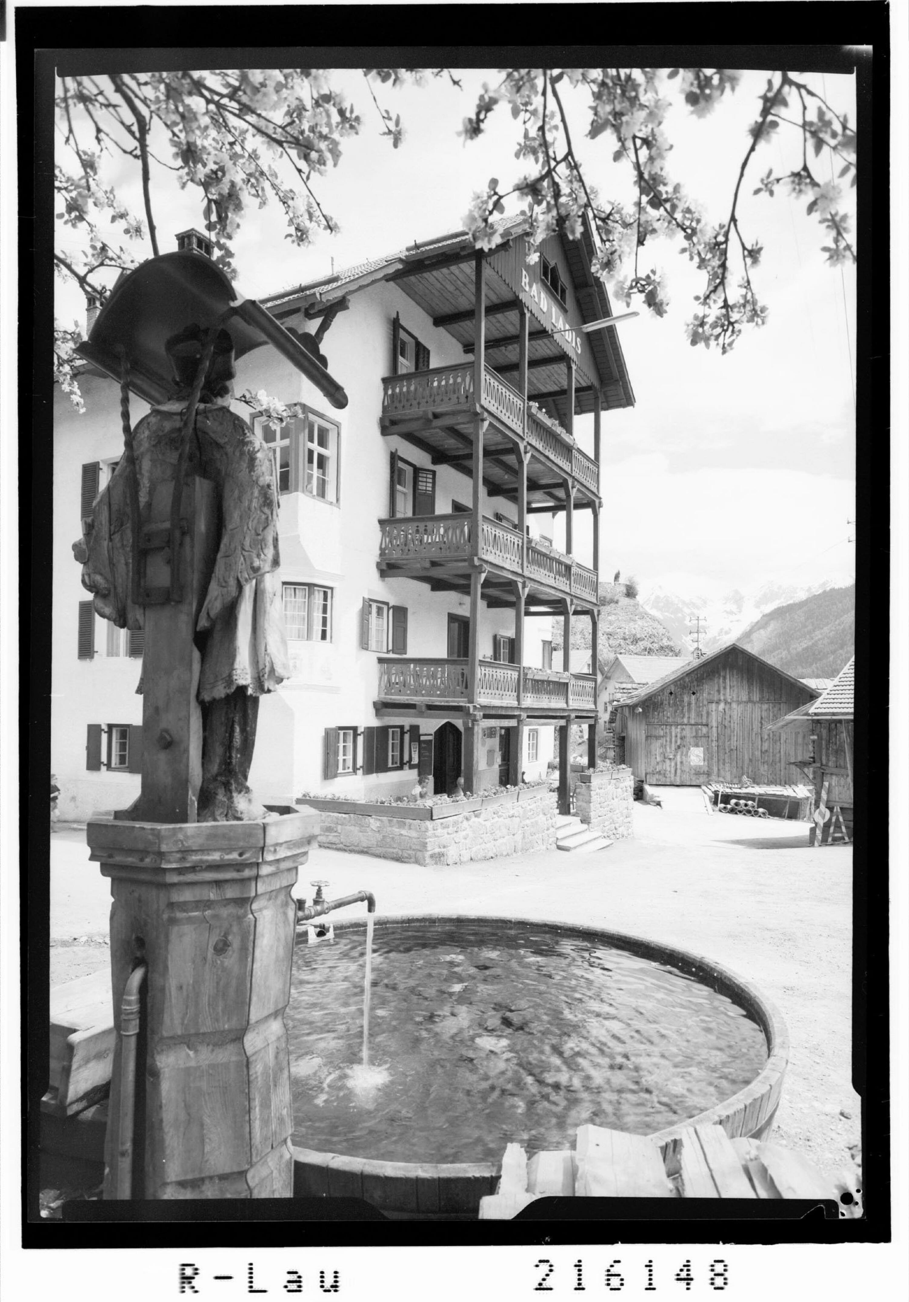 [Hotel Bad Ladis in Ladis im Oberinntal mit Blick zum Kaunergrat / Tirol]></div>


    <hr>
    <div class=