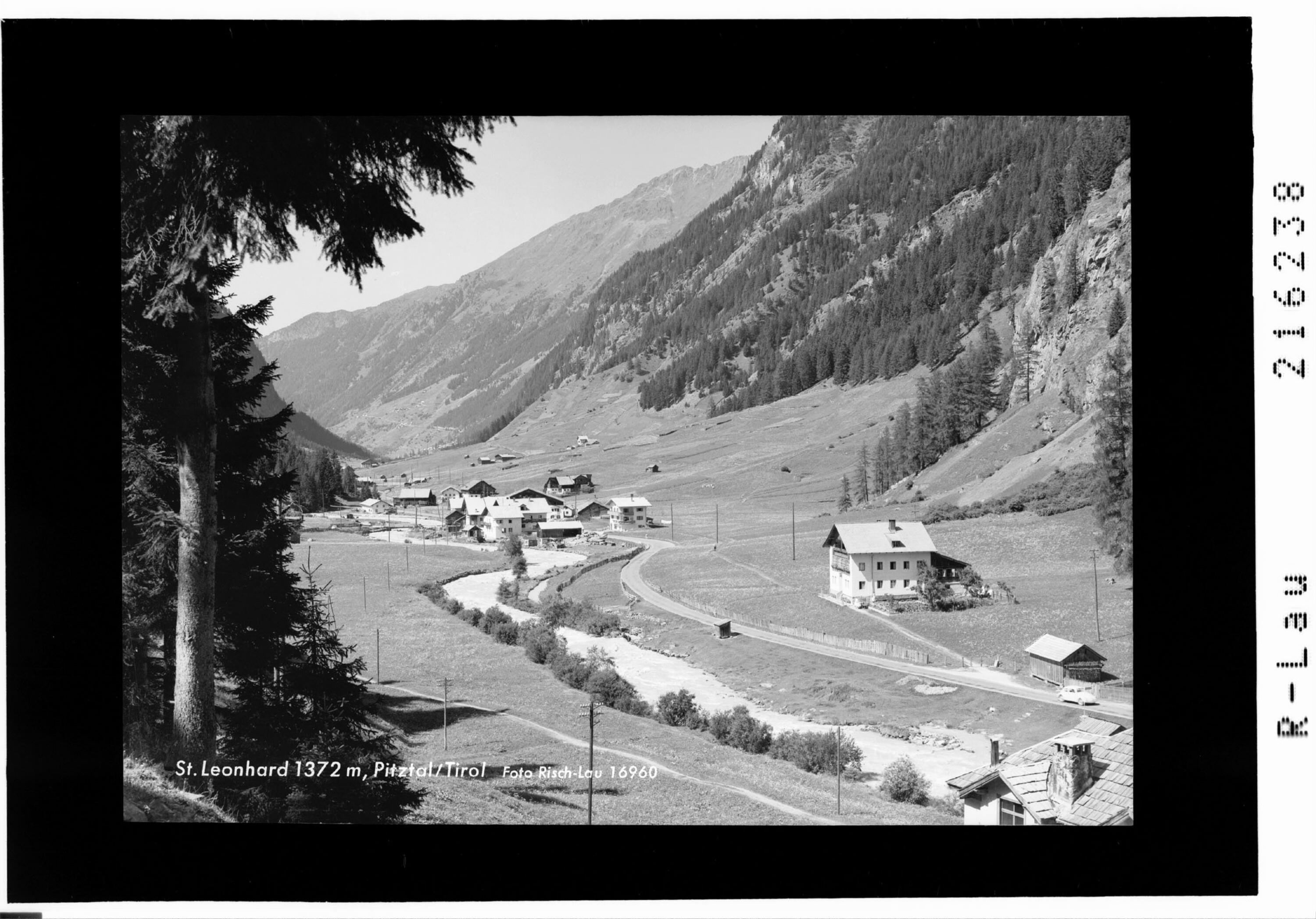 St.Leonhard 1372 m, Pitztal / Tirol></div>


    <hr>
    <div class=