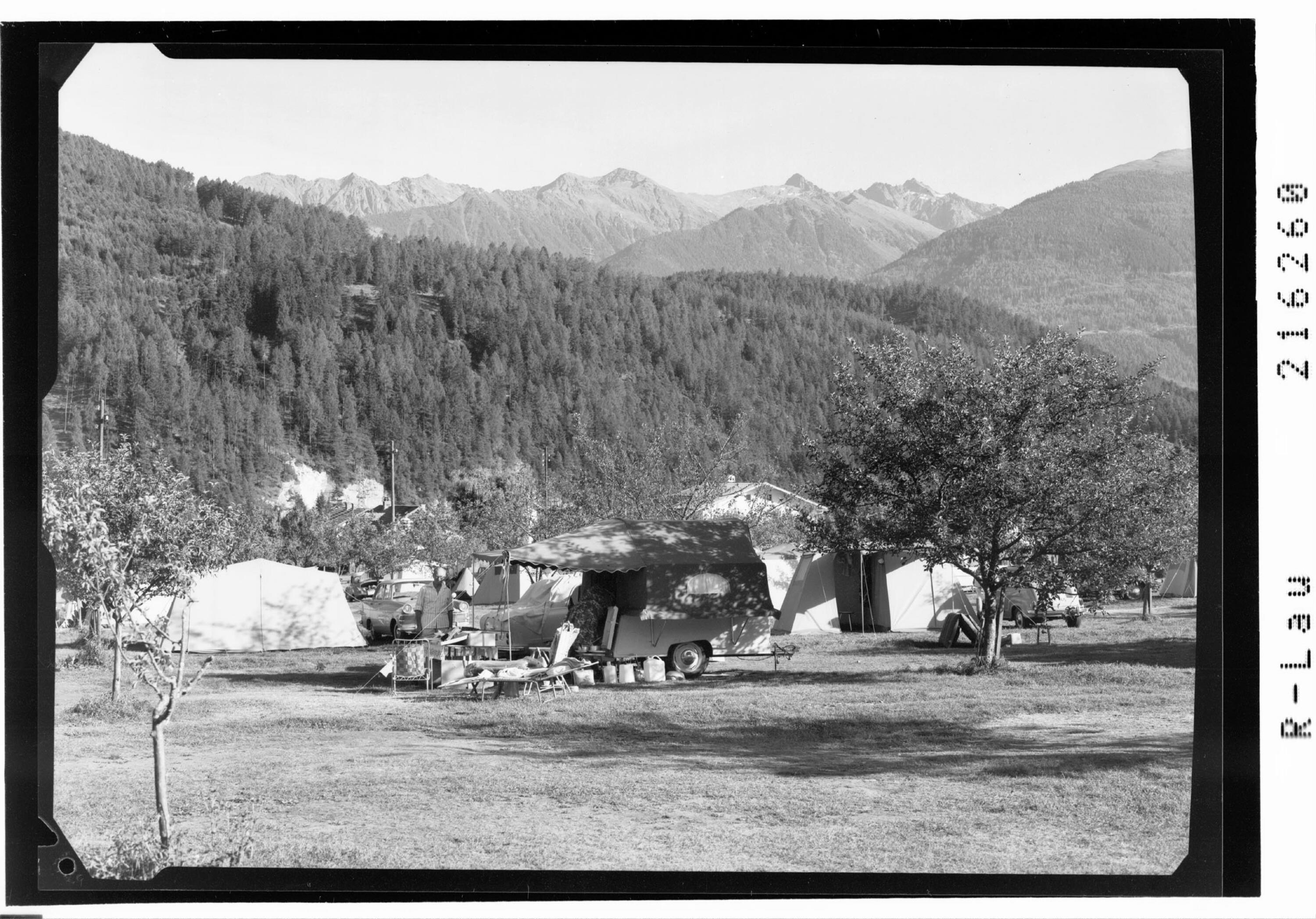 [Campingplatz bei Imst in Tirol gegen Karköpfe und Wildgrat]></div>


    <hr>
    <div class=