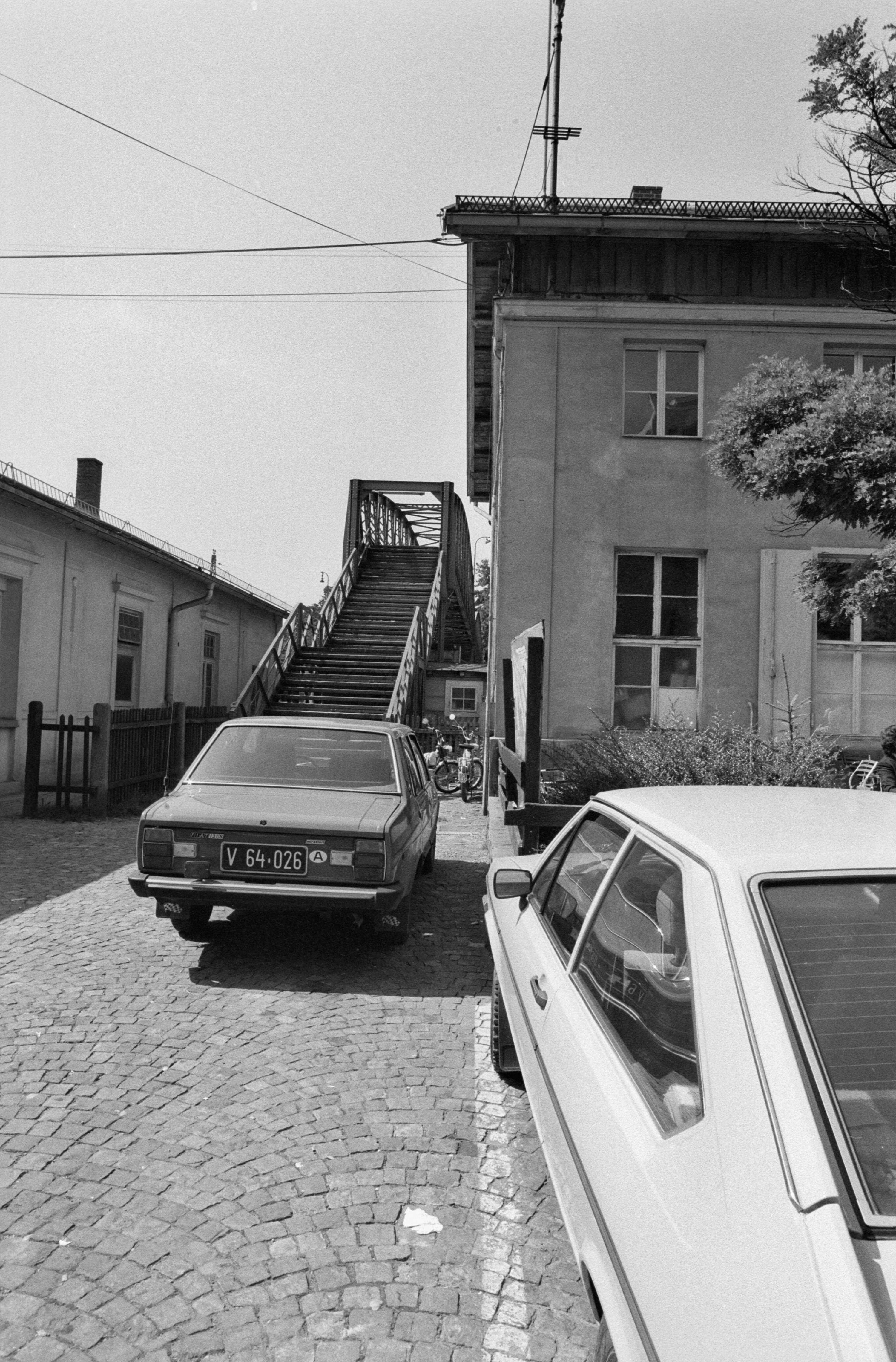 [Bregenz, Gulaschbrücke]></div>


    <hr>
    <div class=