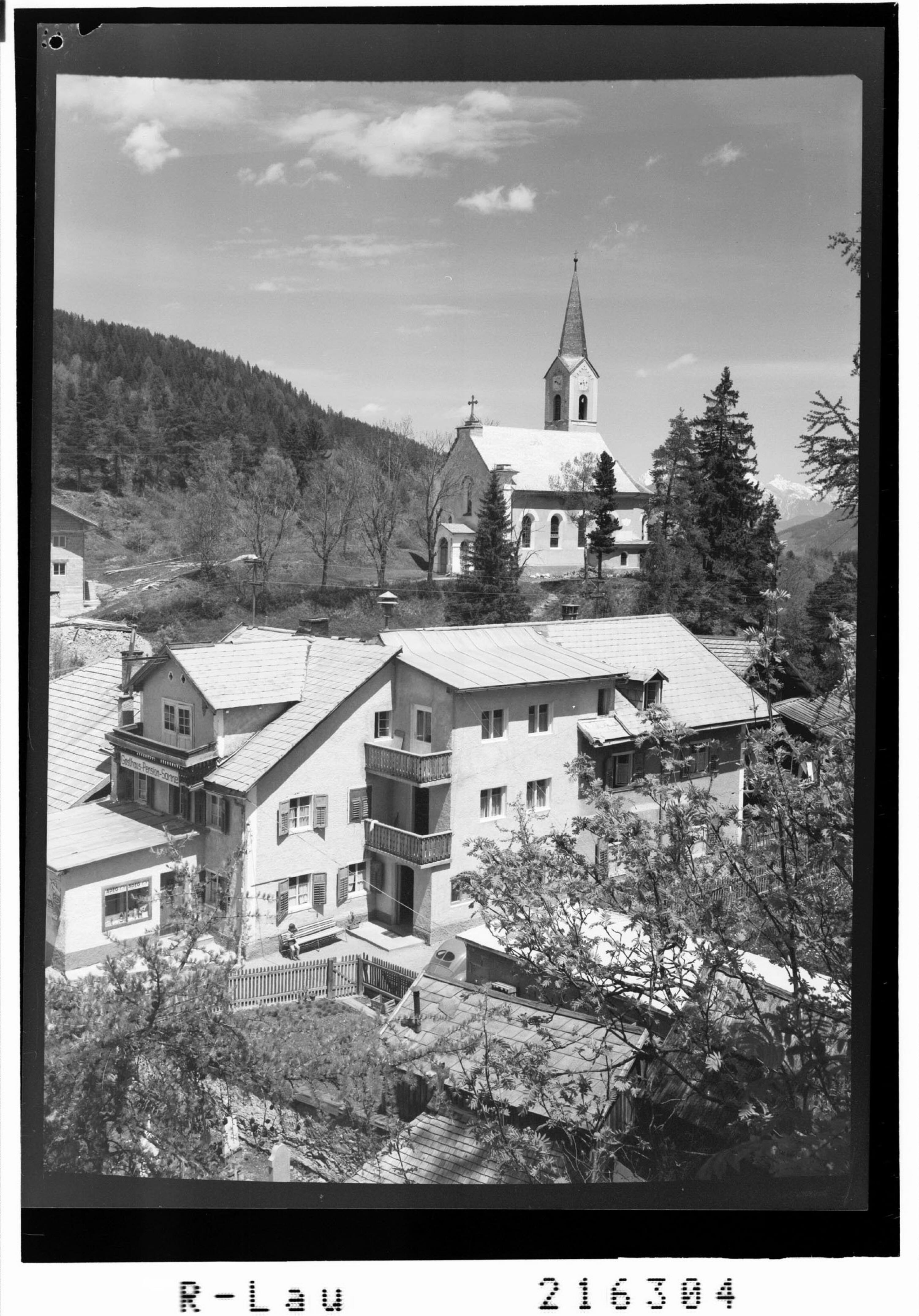 [Gasthof Sonne in Piller im Pillertal / Tirol]></div>


    <hr>
    <div class=