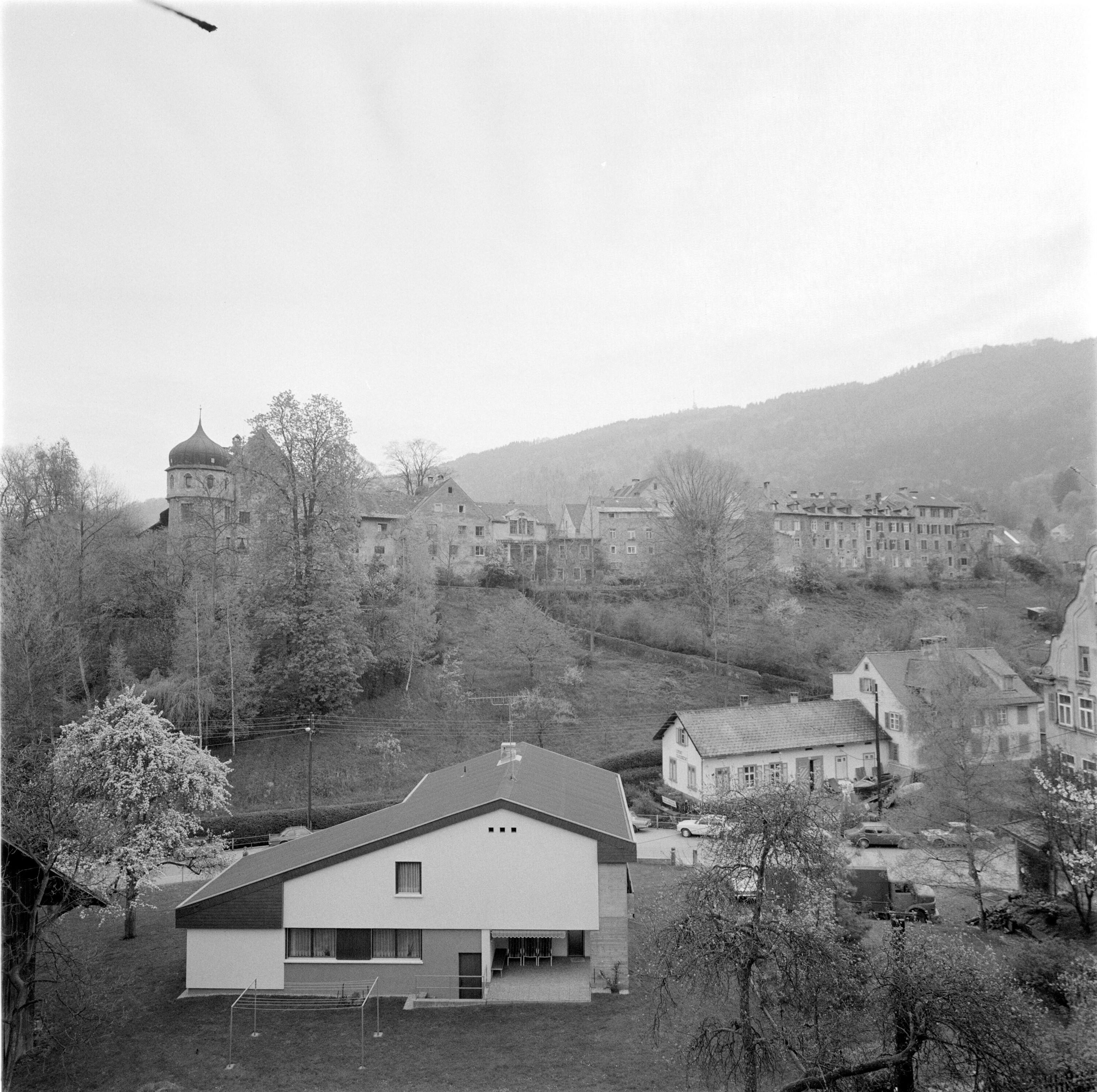 [Bregenz, Oberstadt]></div>


    <hr>
    <div class=