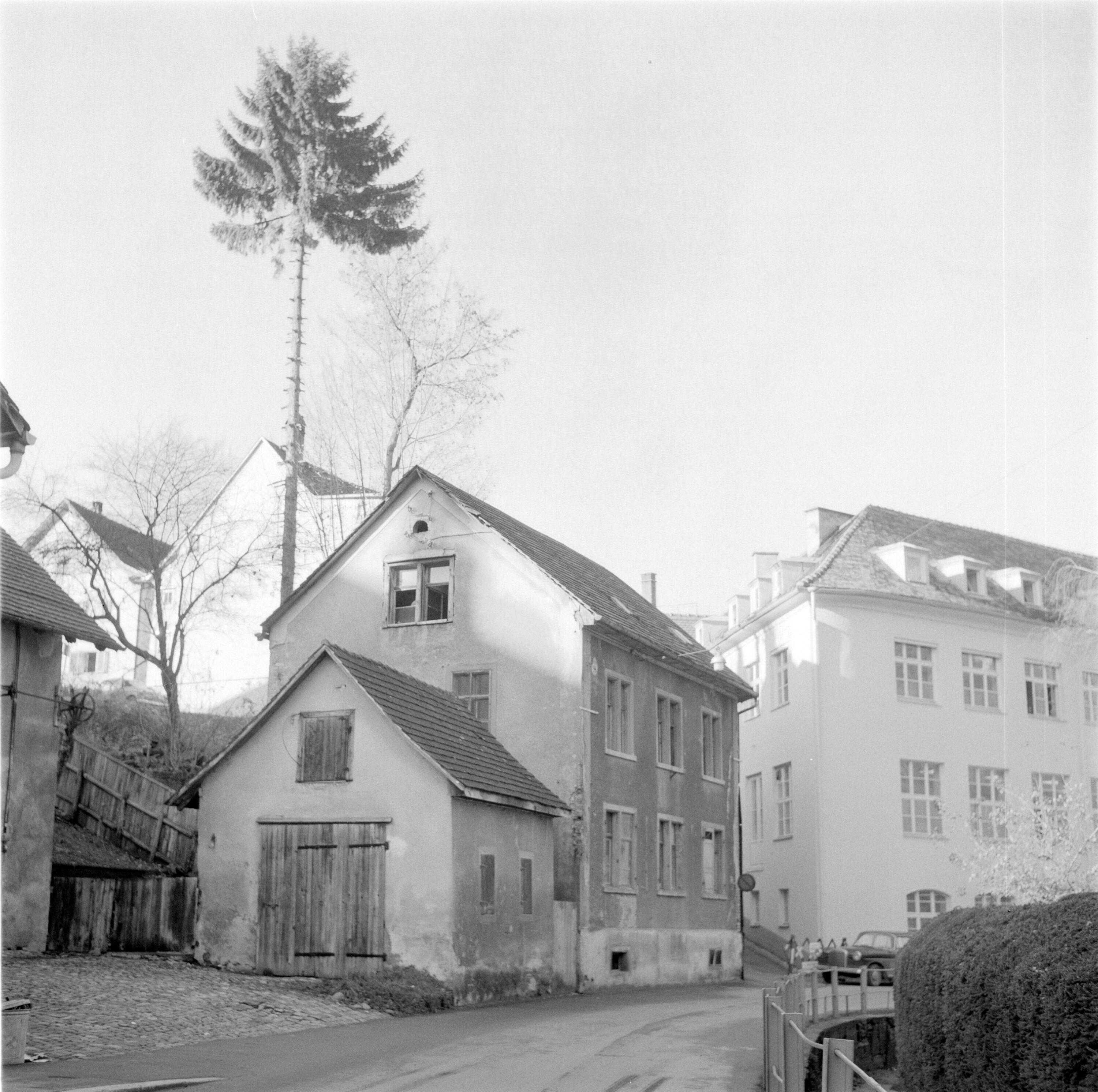 [Bregenz, Kloster Thalbach]></div>


    <hr>
    <div class=