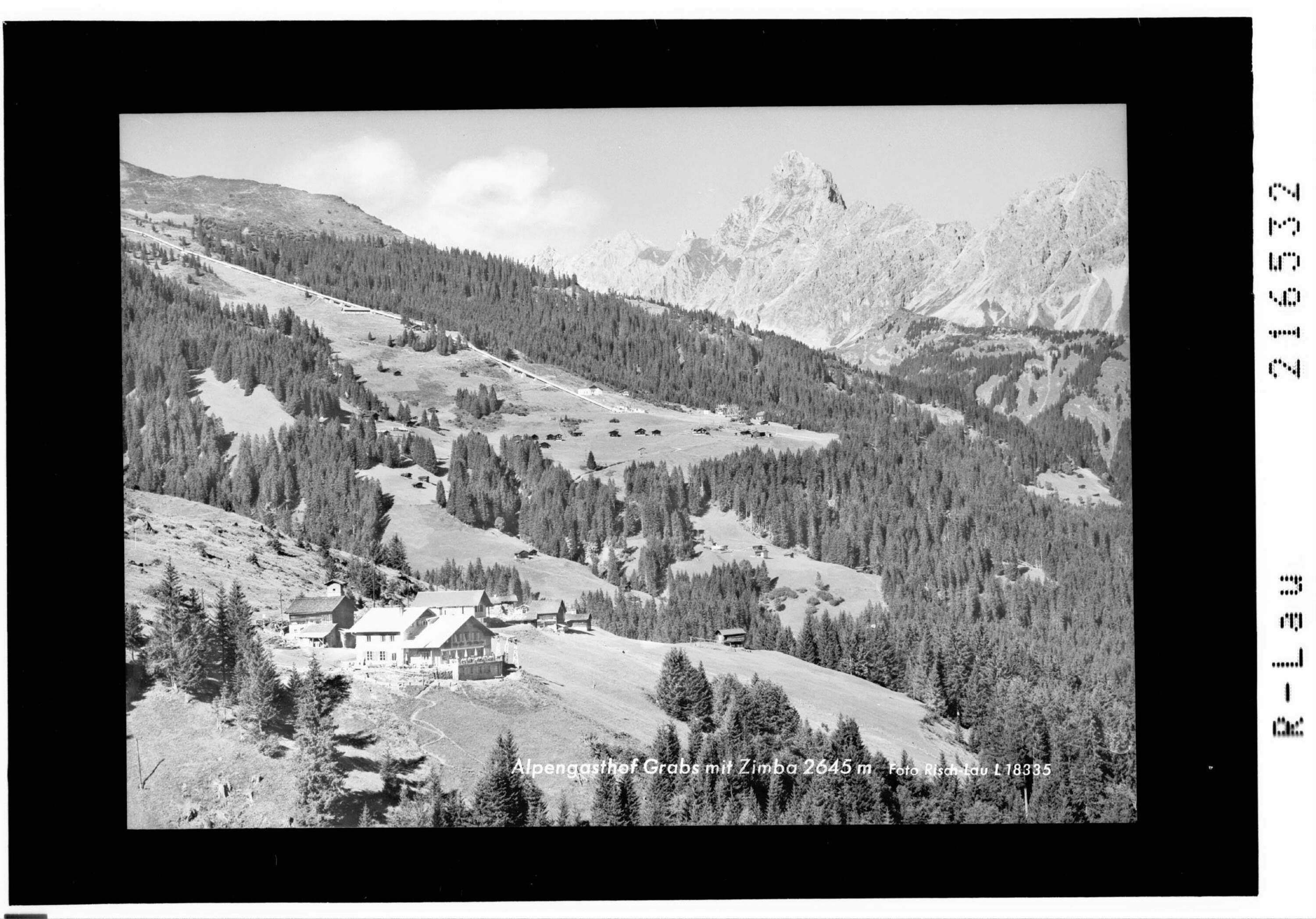 Alpengasthof Grabs mit Zimba 2645 m></div>


    <hr>
    <div class=