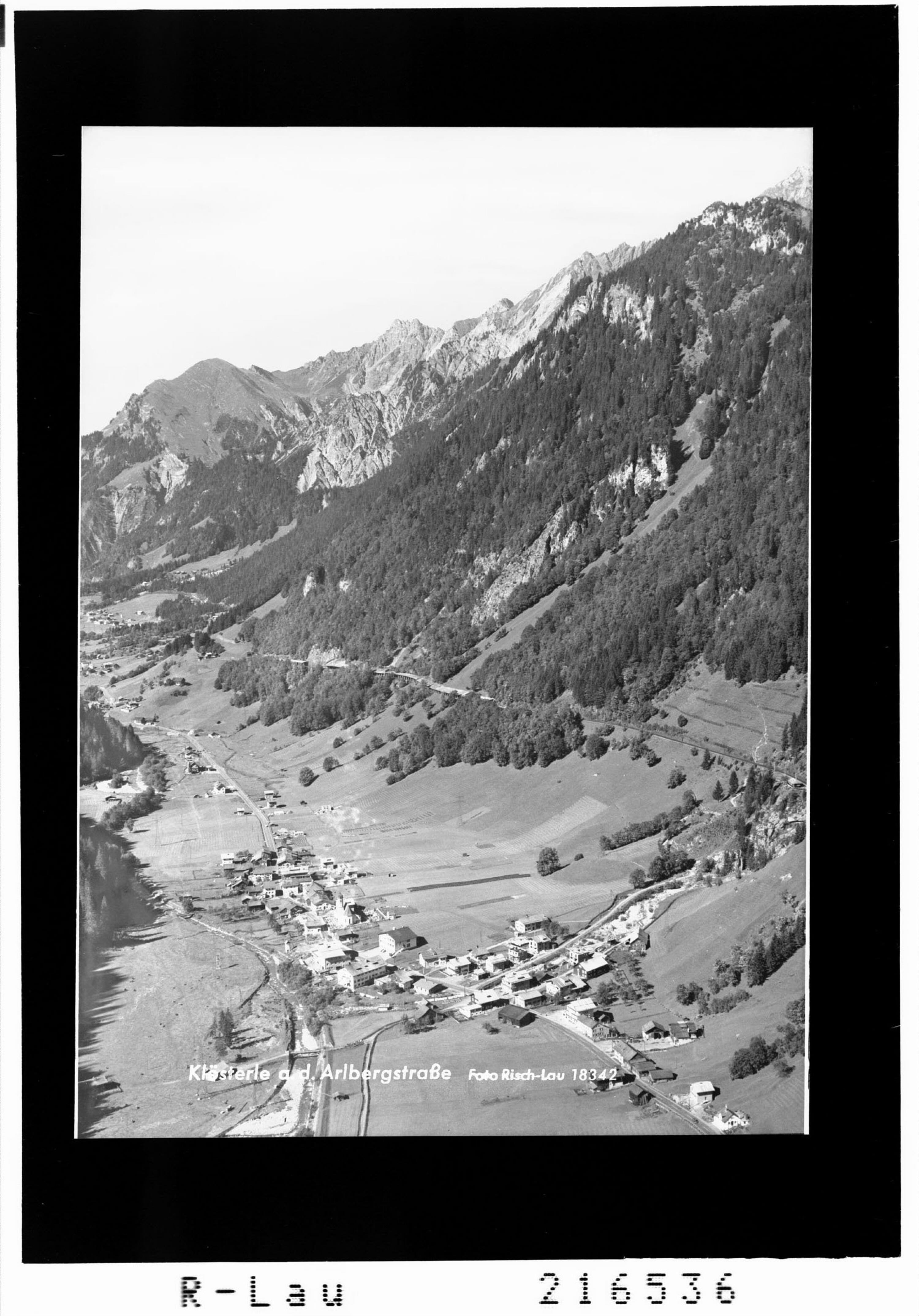 Klösterle an der Arlbergstrasse></div>


    <hr>
    <div class=