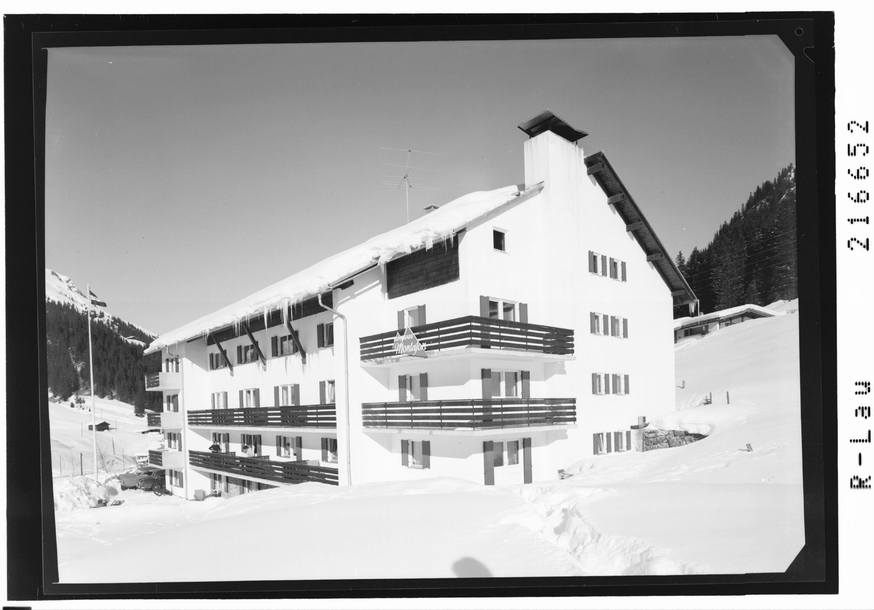 [Alpenhaus Montafon in Gargellen im Montafon]></div>


    <hr>
    <div class=