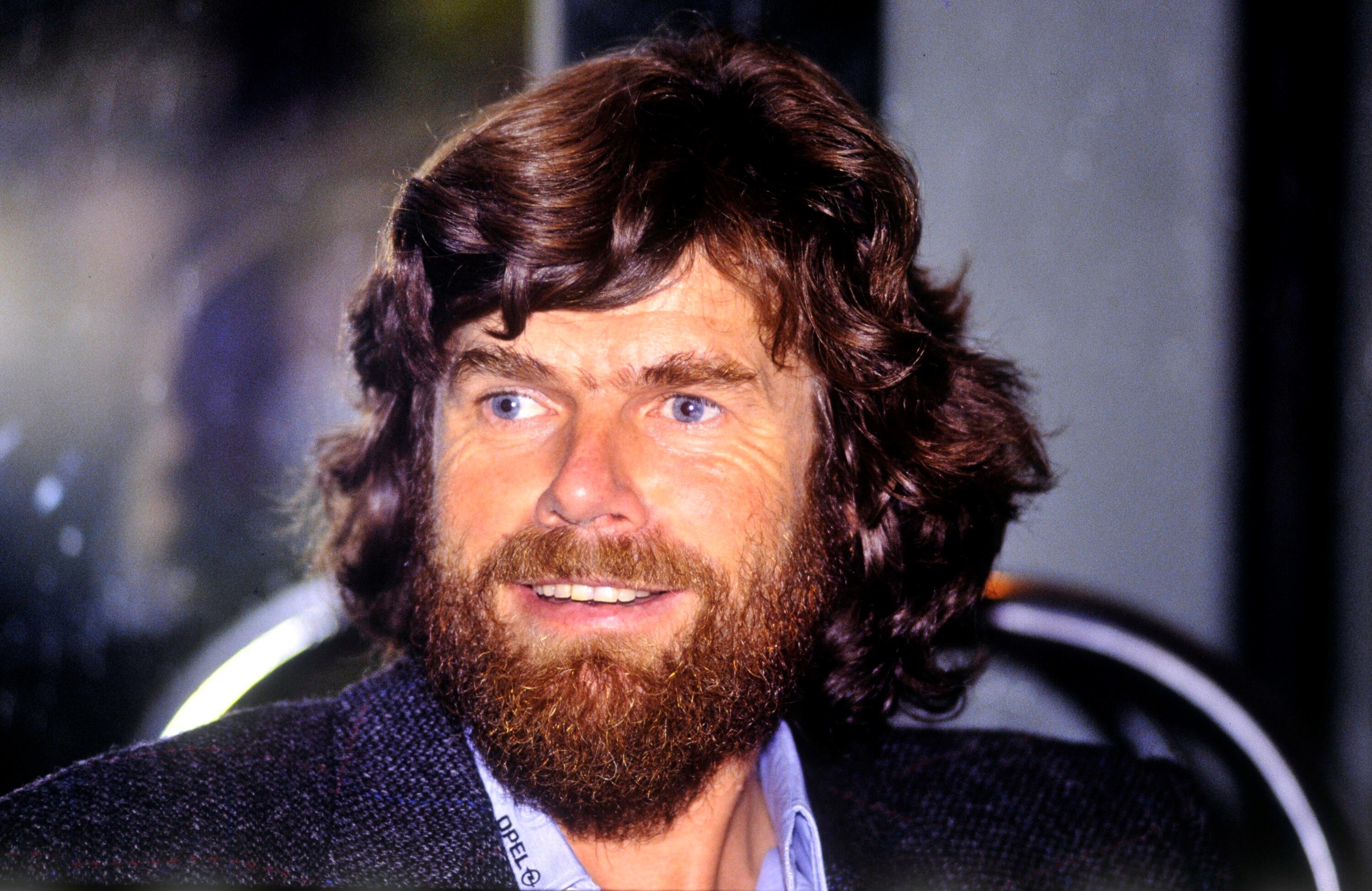 [Reinhold Messner]></div>


    <hr>
    <div class=