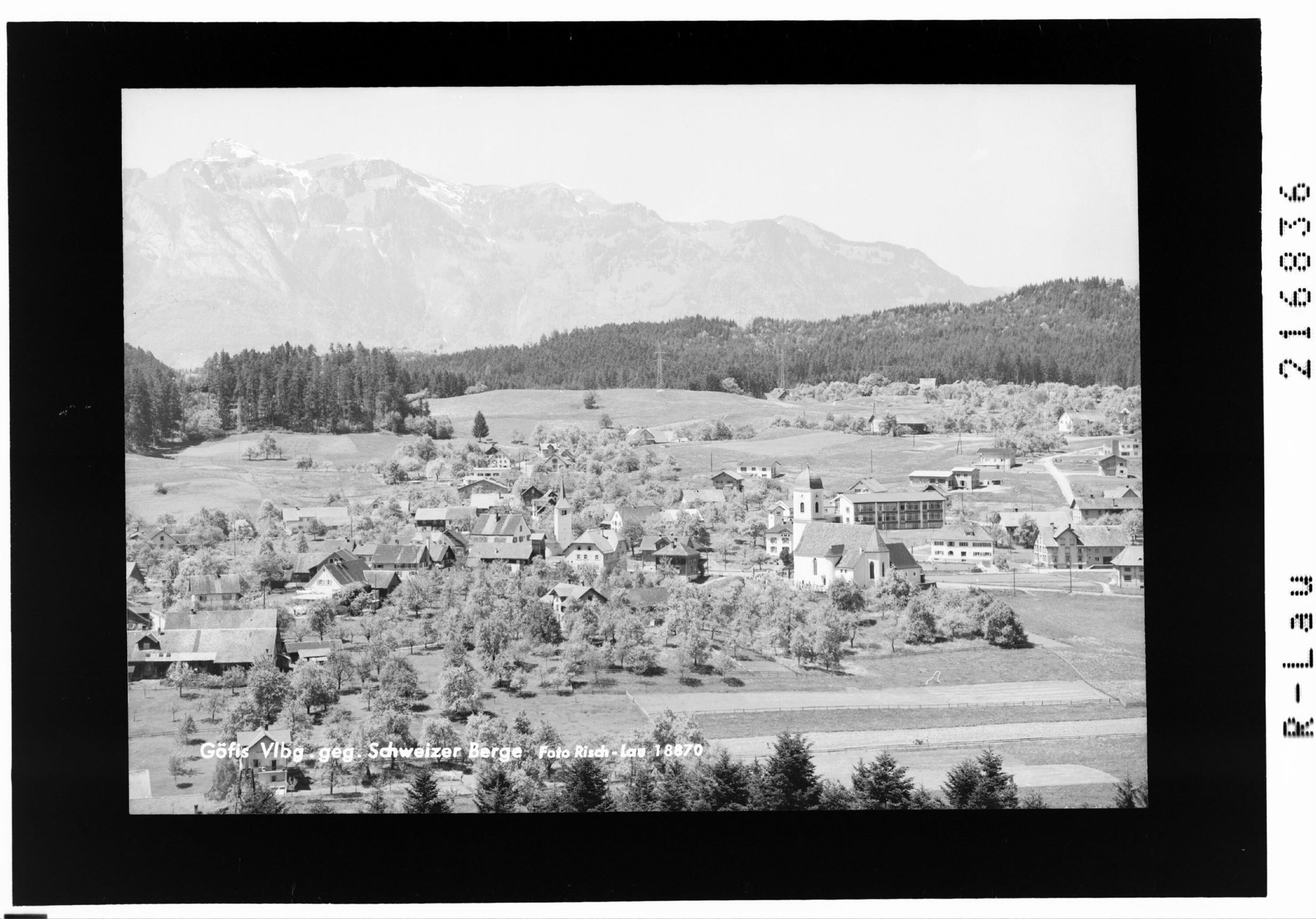 Göfis Vorarlberg gegen Schweizer Berge></div>


    <hr>
    <div class=