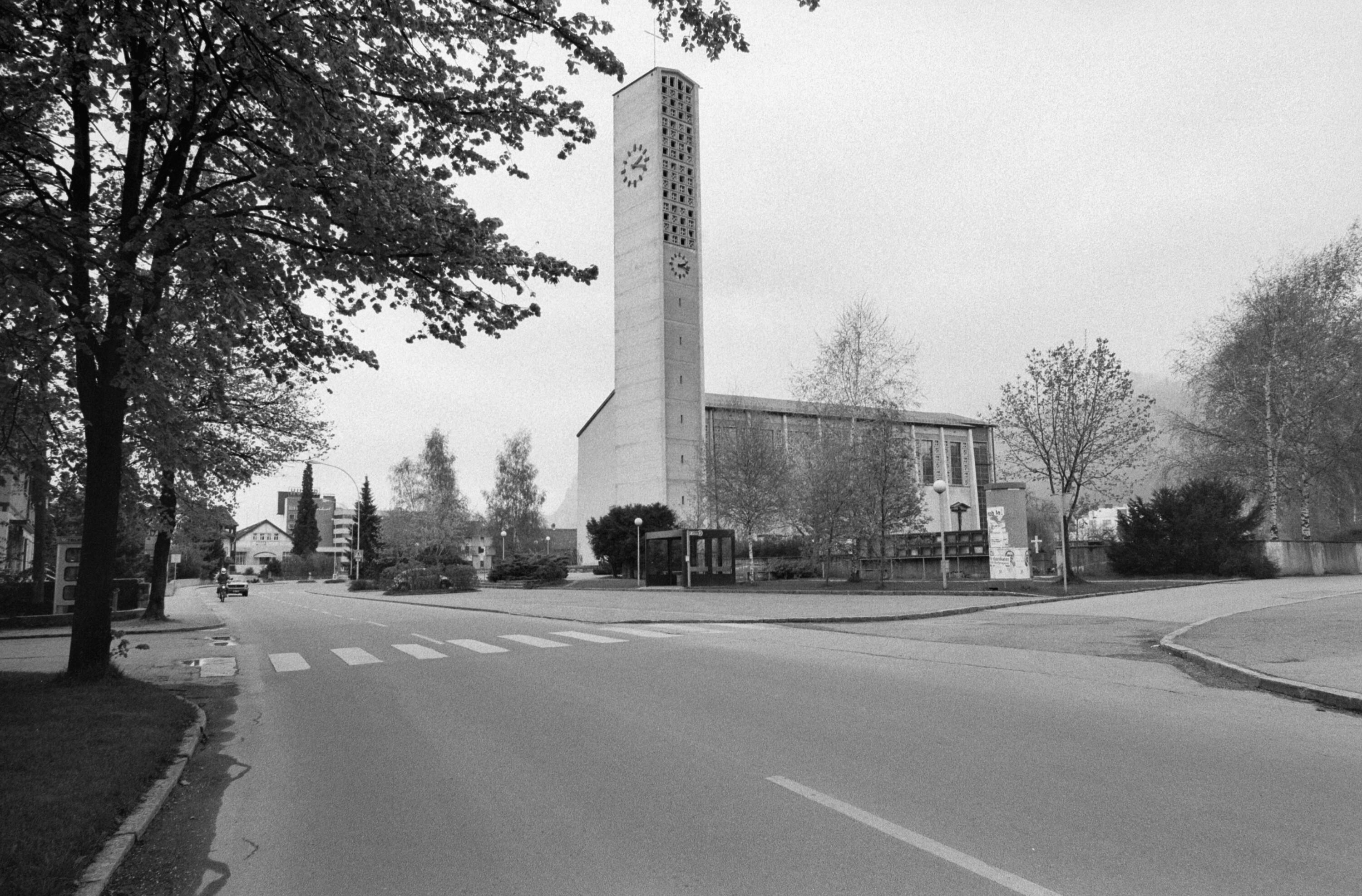 [Altach, Kirche St. Nikolaus]></div>


    <hr>
    <div class=