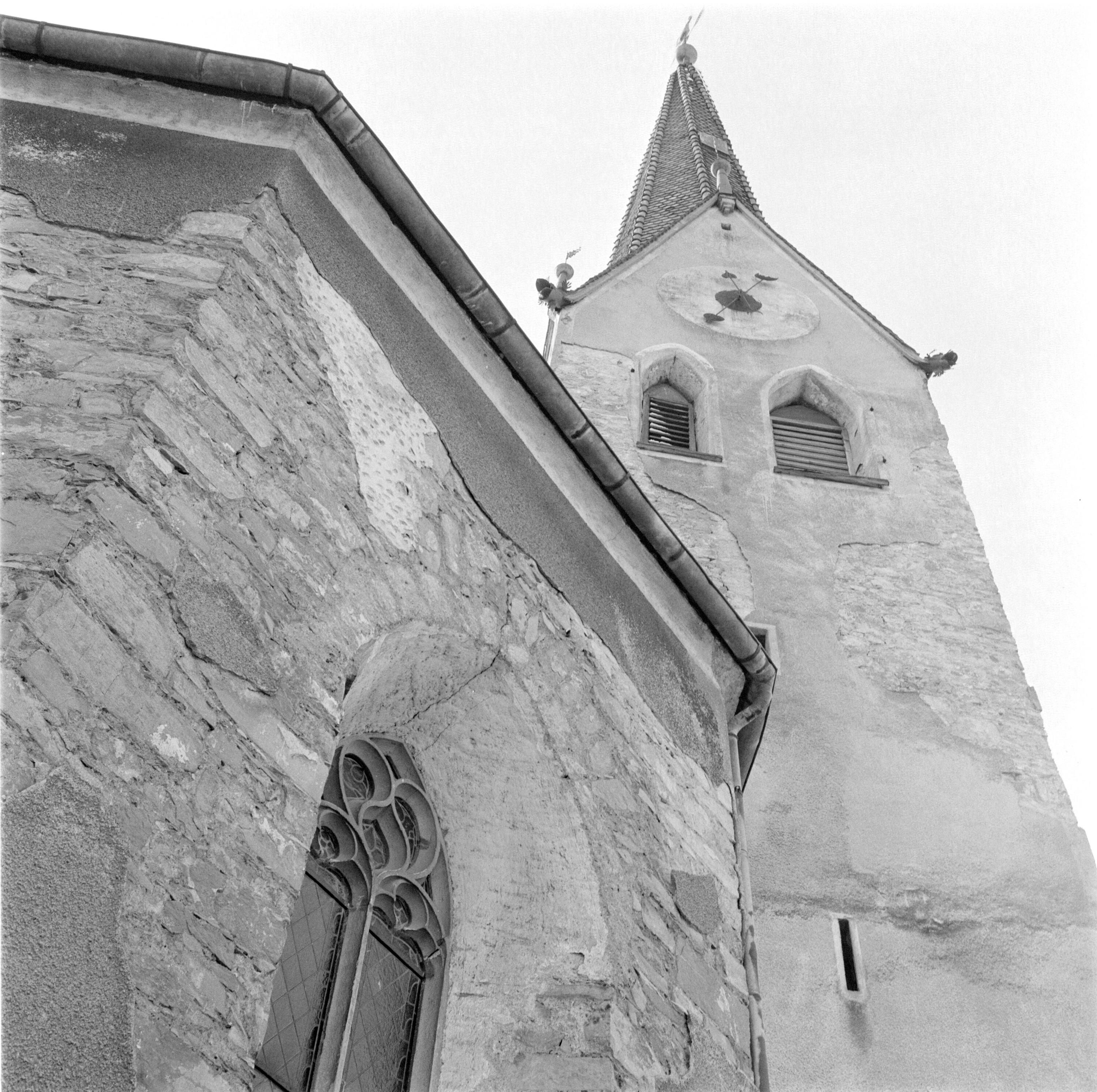 [Alte Kirche St. Ulrich in Götzis]></div>


    <hr>
    <div class=