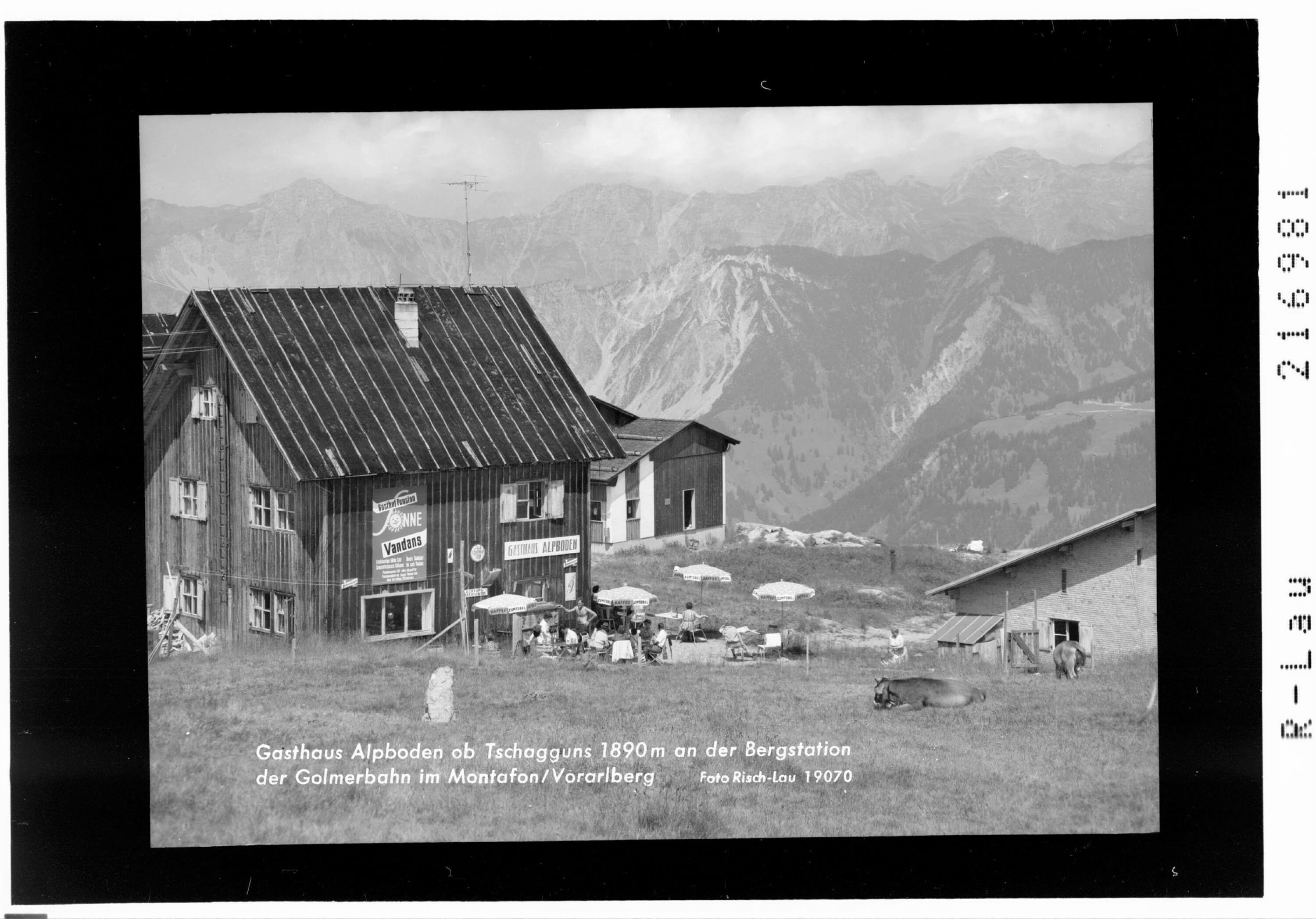 Gasthaus Alpboden ob Tschagguns 1890 m an der Bergstation der Golmerbahn im Montafon / Vorarlberg></div>


    <hr>
    <div class=