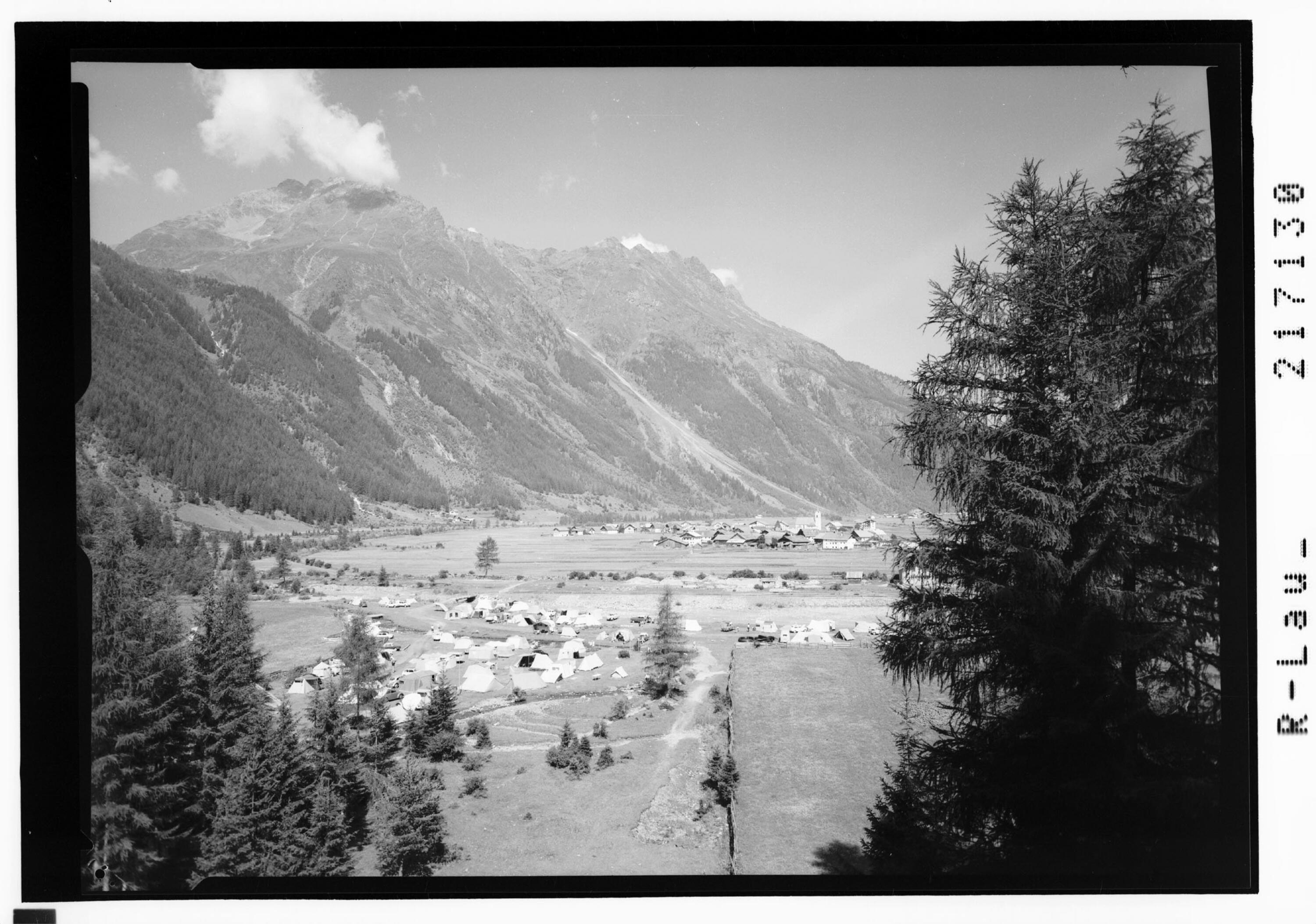 [Huben bei Längenfeld im Ötztal mit Campingplatz gegen Felderkogel und Fünffingerspitzen / Tirol]></div>


    <hr>
    <div class=