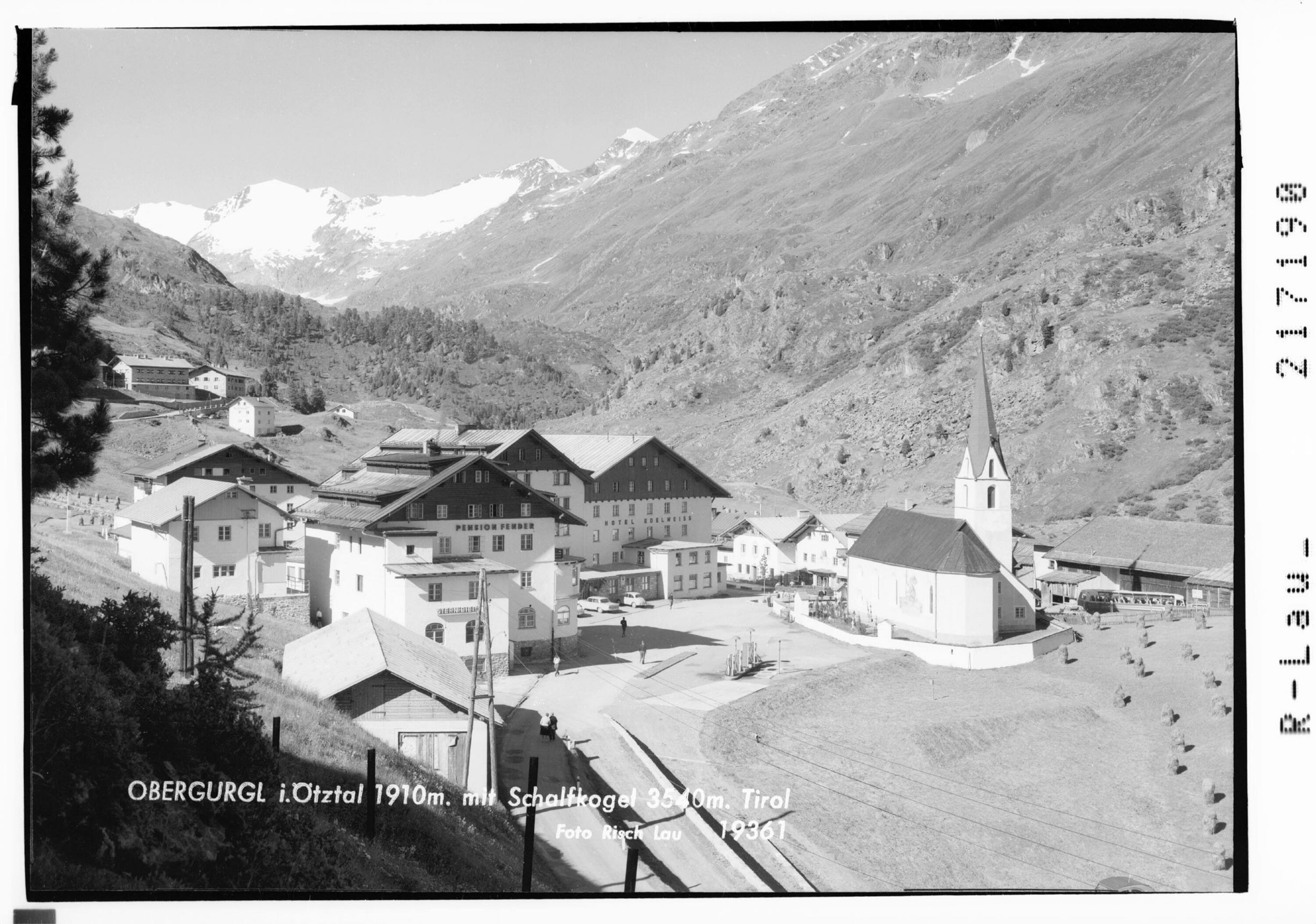 Obergurgl im Ötztal 1910 m mit Schalfkogel 3540 m, Tirol></div>


    <hr>
    <div class=
