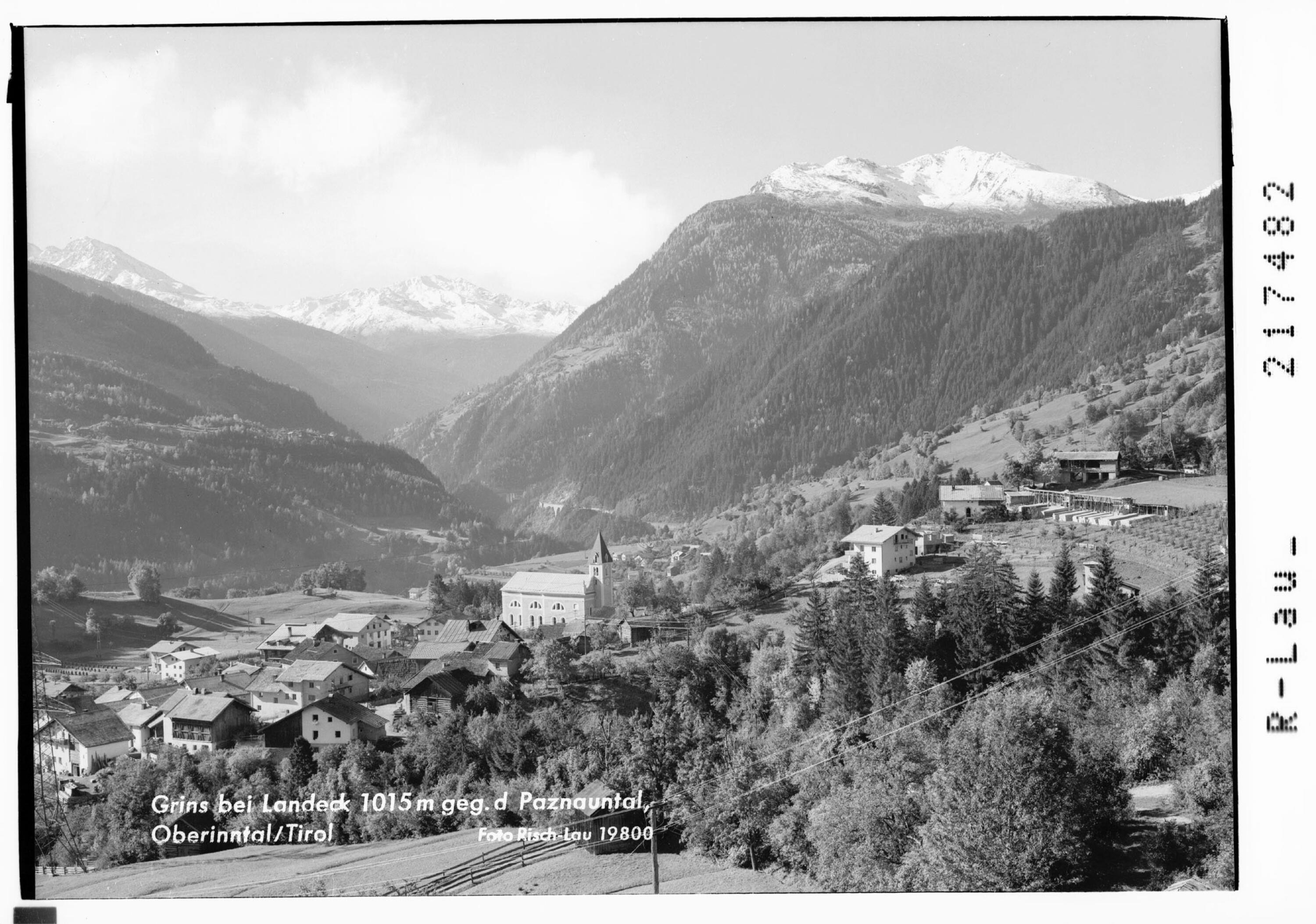 Grins bei Landeck 1015 m gegen Paznauntal, Oberinntal / Tirol></div>


    <hr>
    <div class=