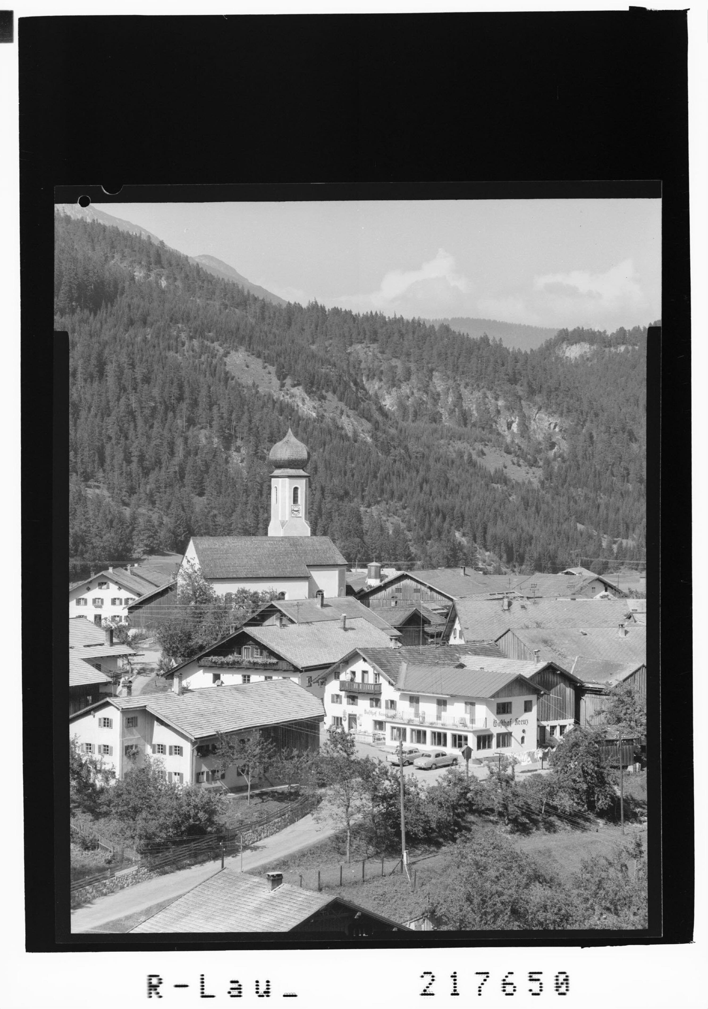 [Gasthof Kreuz in Vorderhornbach im Lechtal / Tirol]></div>


    <hr>
    <div class=