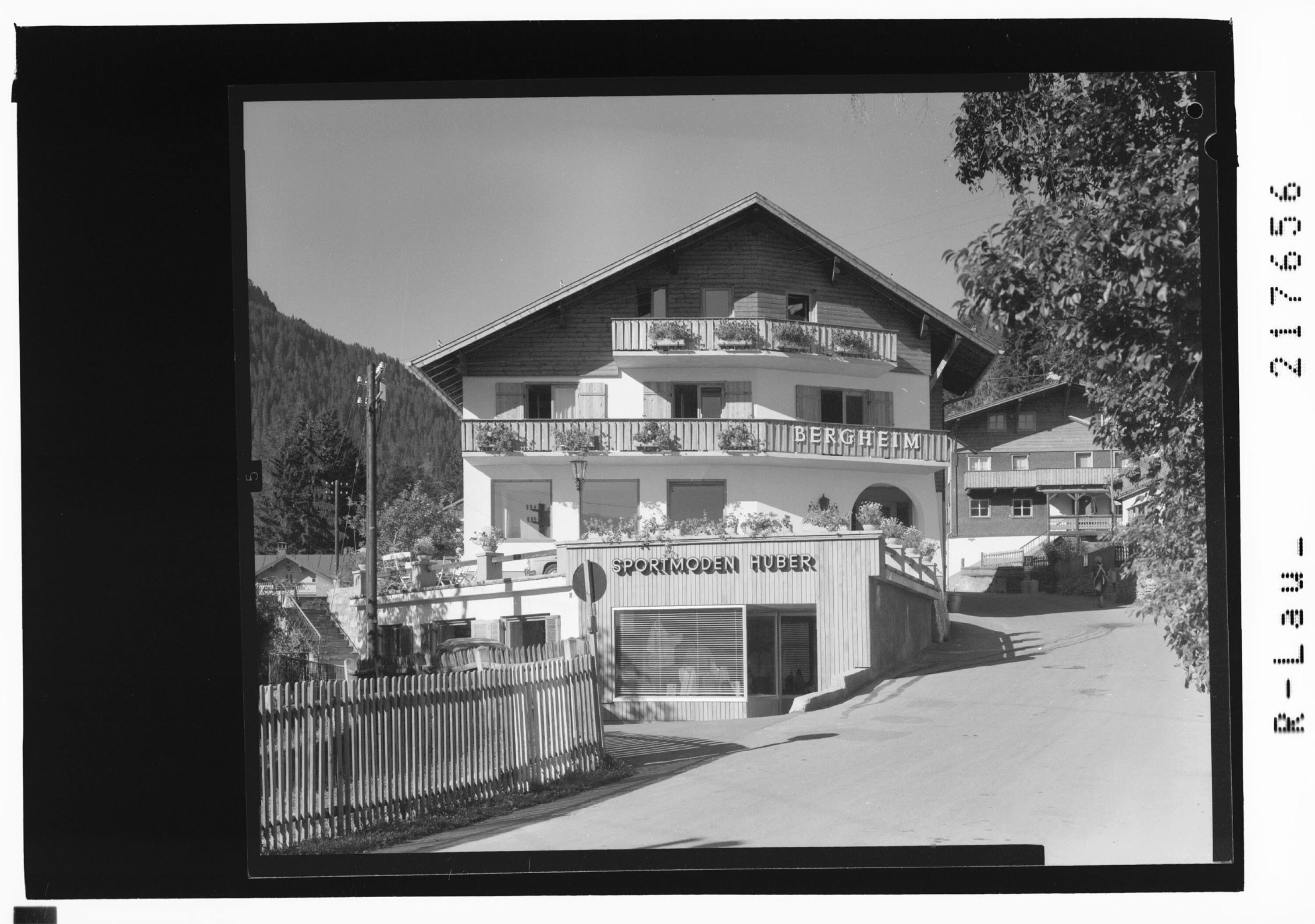 [Haus Bergheim in St.Anton am Arlberg]></div>


    <hr>
    <div class=