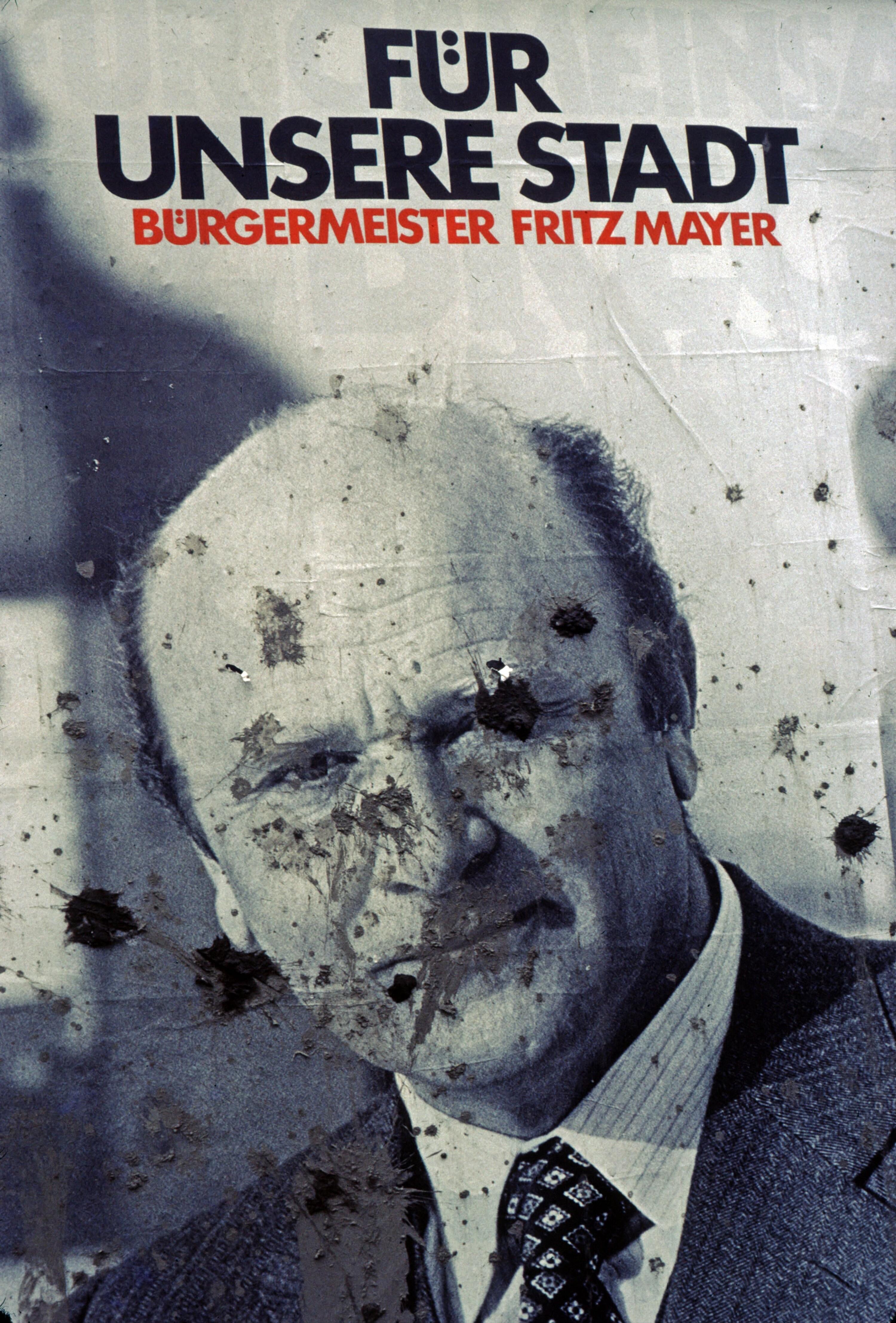 [Wahlerbung Bregenz, Fritz Mayer]></div>


    <hr>
    <div class=