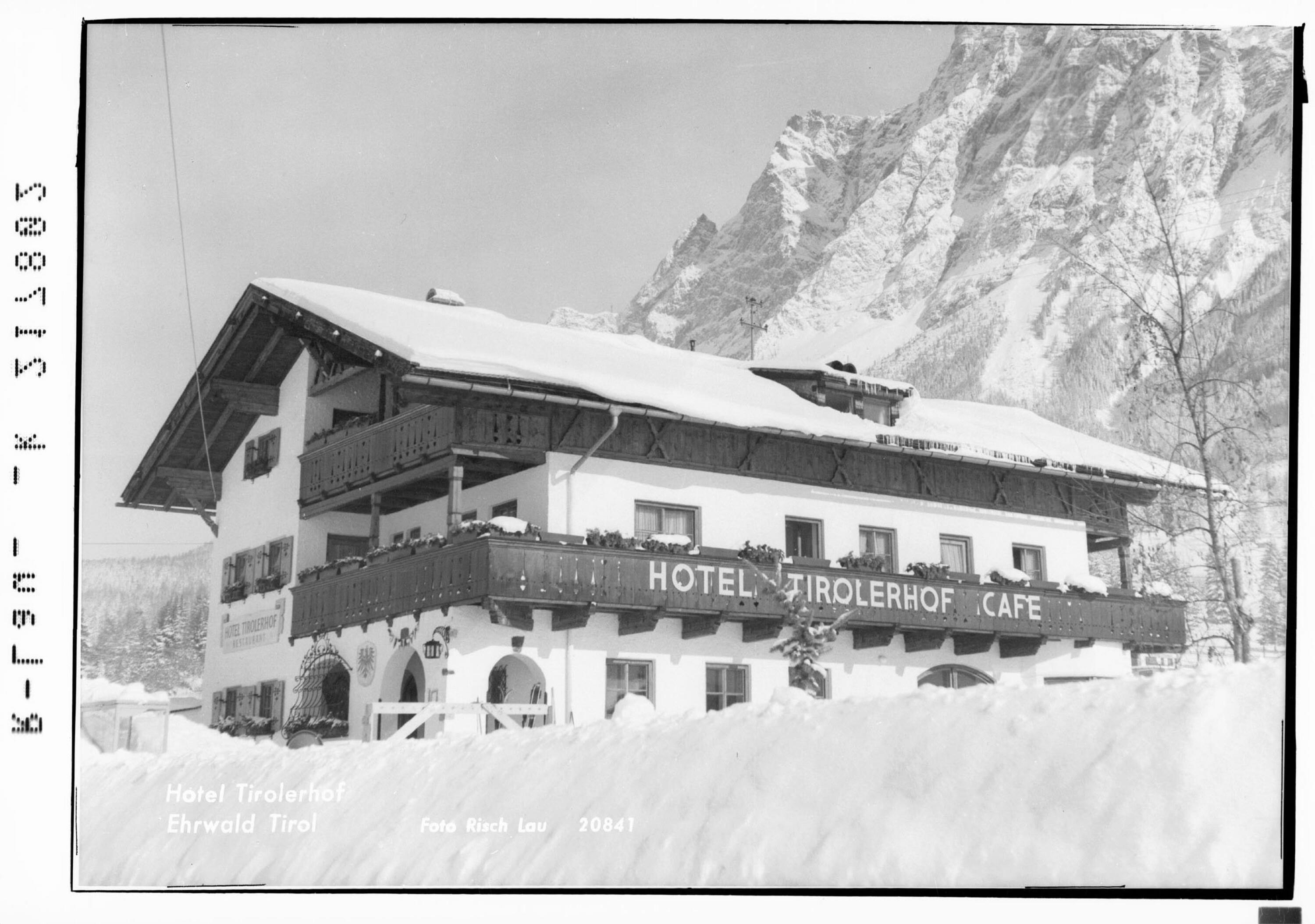 Hotel Tirolerhof Ehrwald Tirol></div>


    <hr>
    <div class=