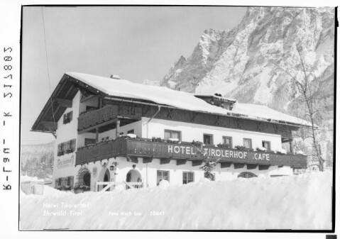 Hotel Tirolerhof Ehrwald Tirol von Risch-Lau