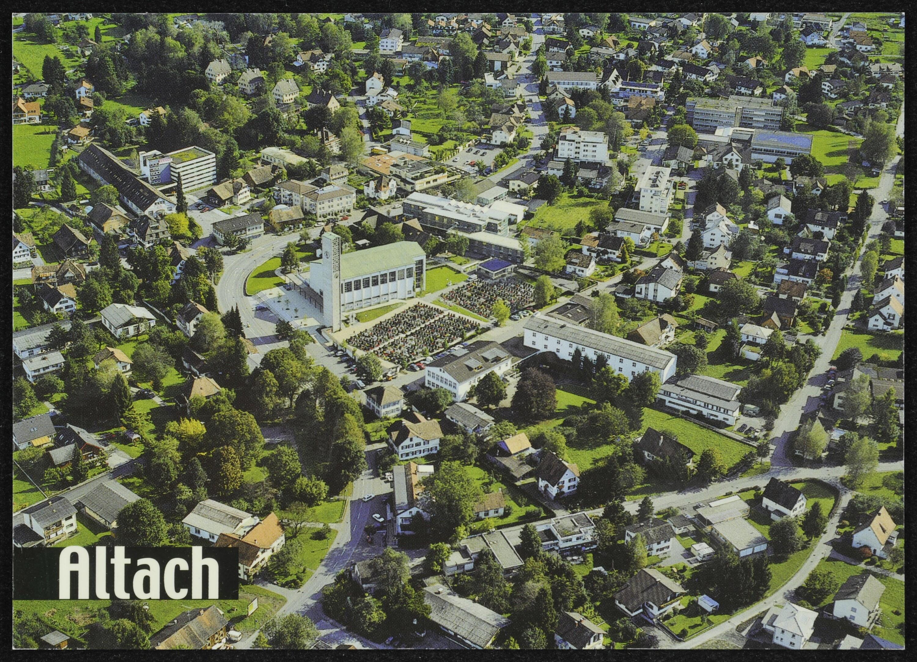 Altach></div>


    <hr>
    <div class=