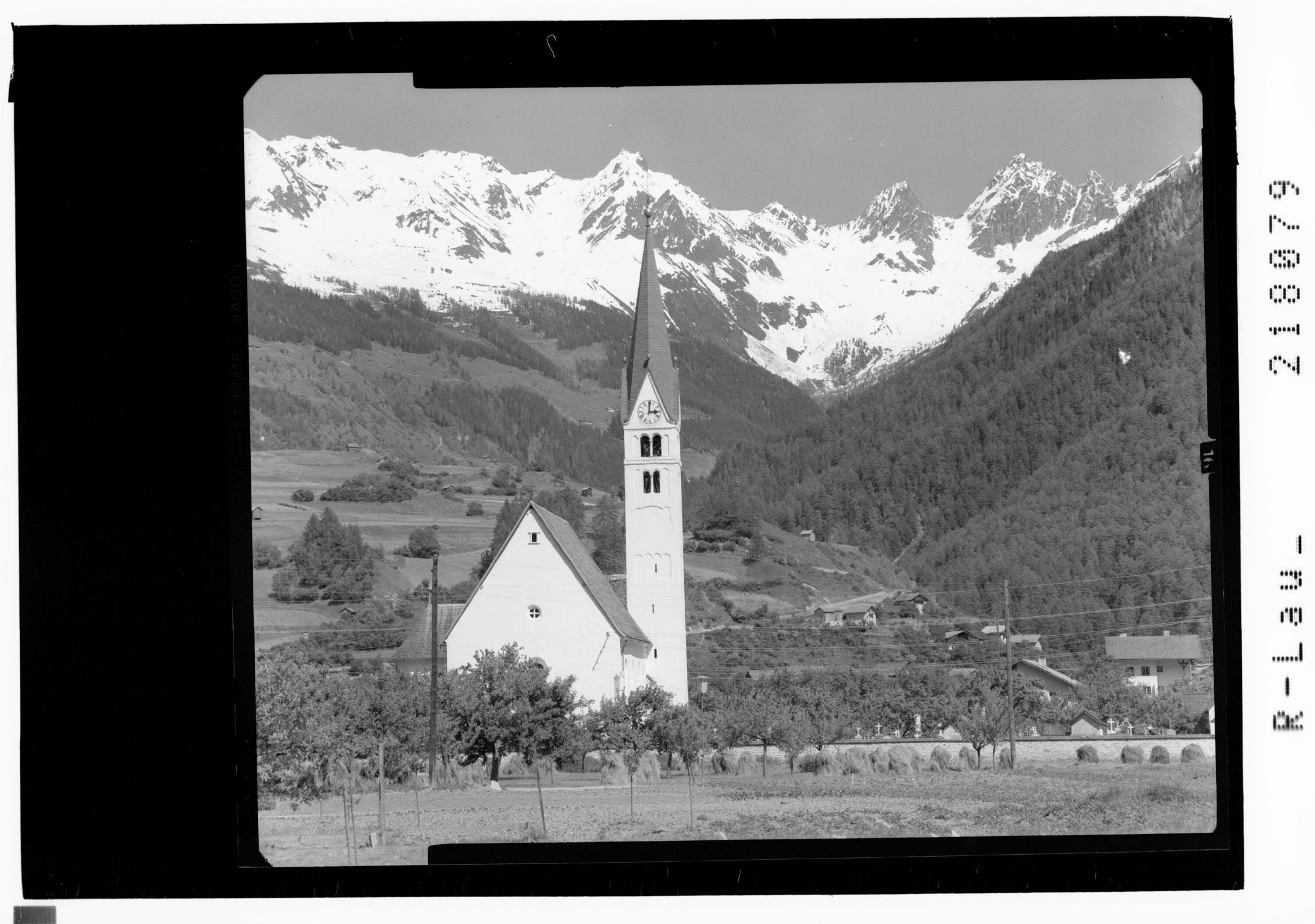 Prutz, Oberinntal Tirol></div>


    <hr>
    <div class=
