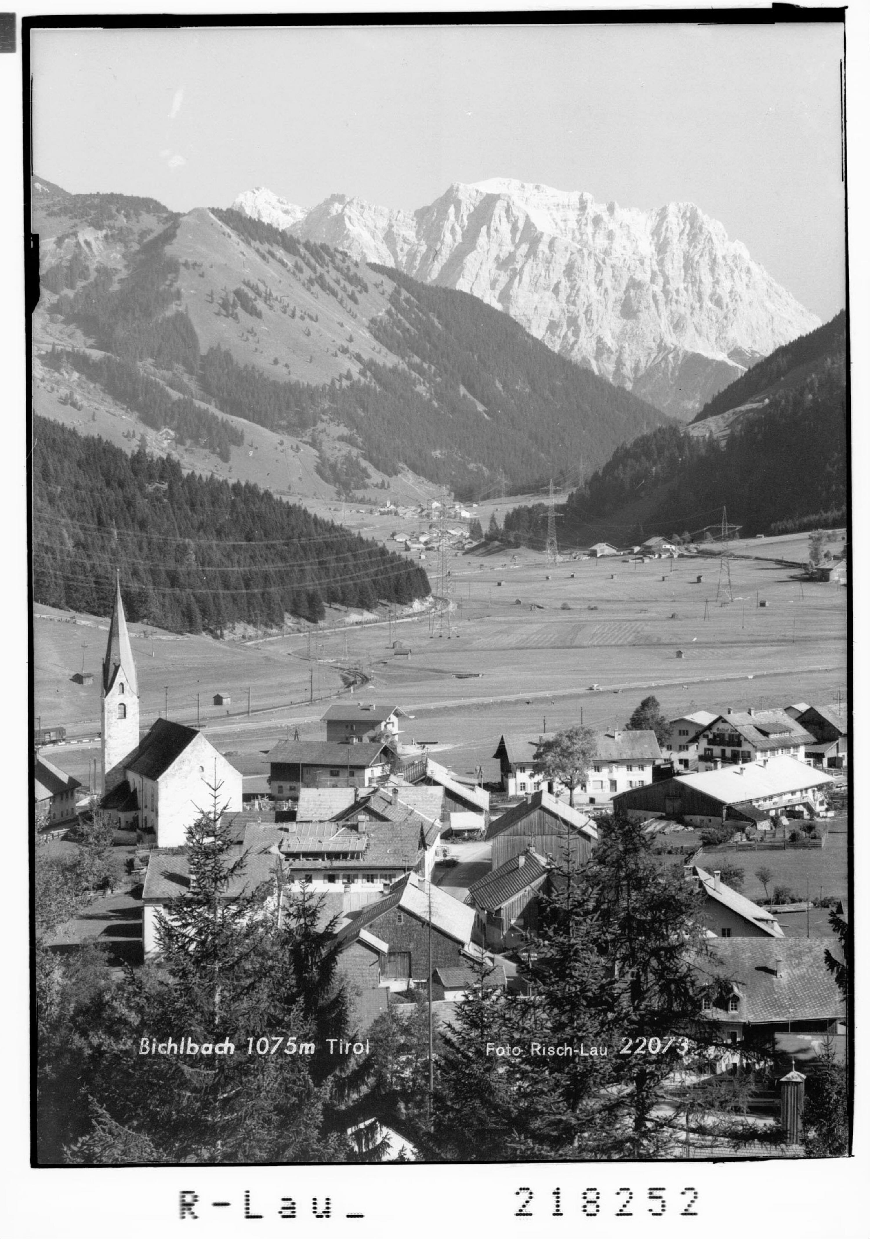 Bichlbach 1075 m Tirol></div>


    <hr>
    <div class=