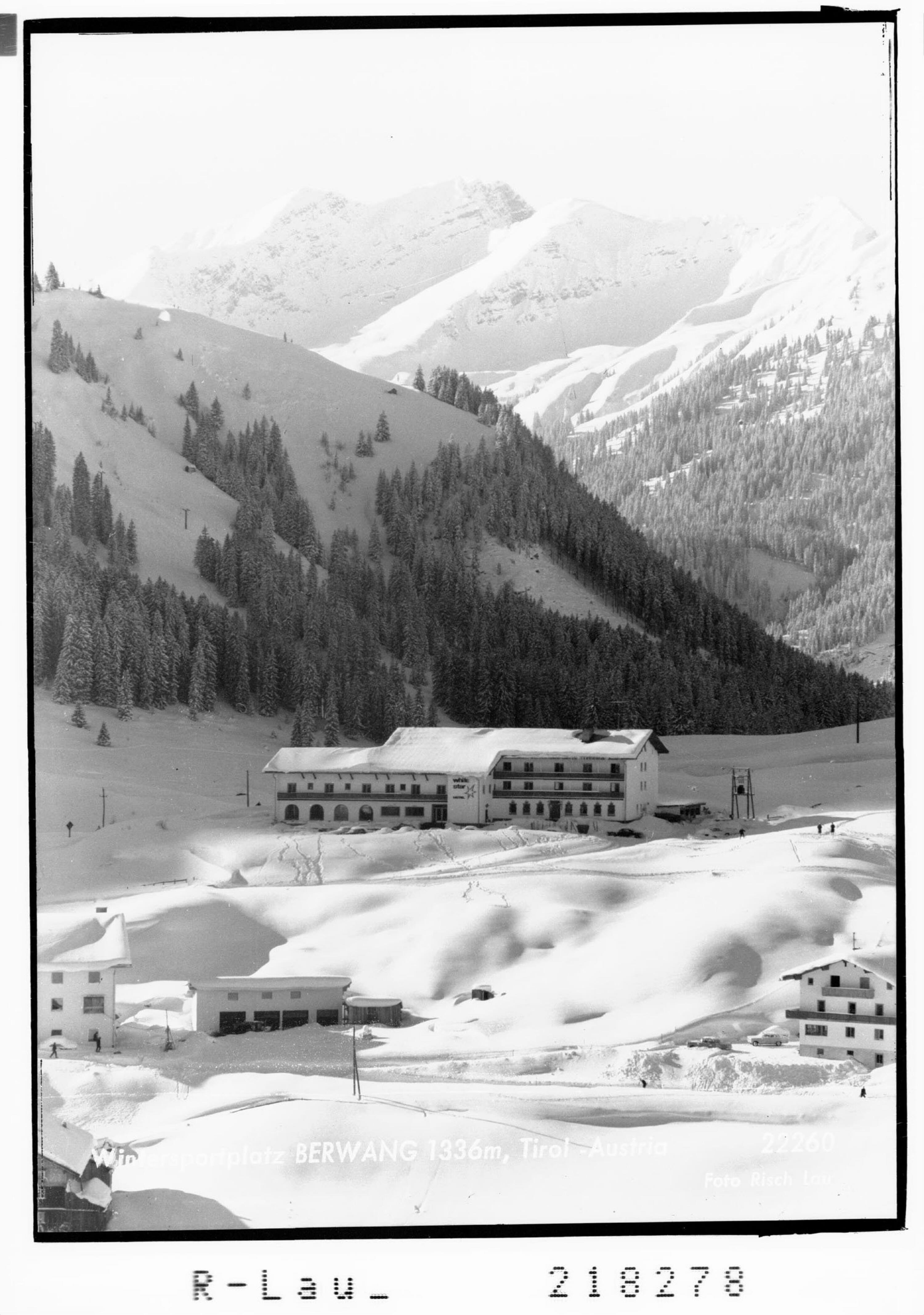 Wintersportplatz Berwang 1336 m, Tirol - Austria></div>


    <hr>
    <div class=