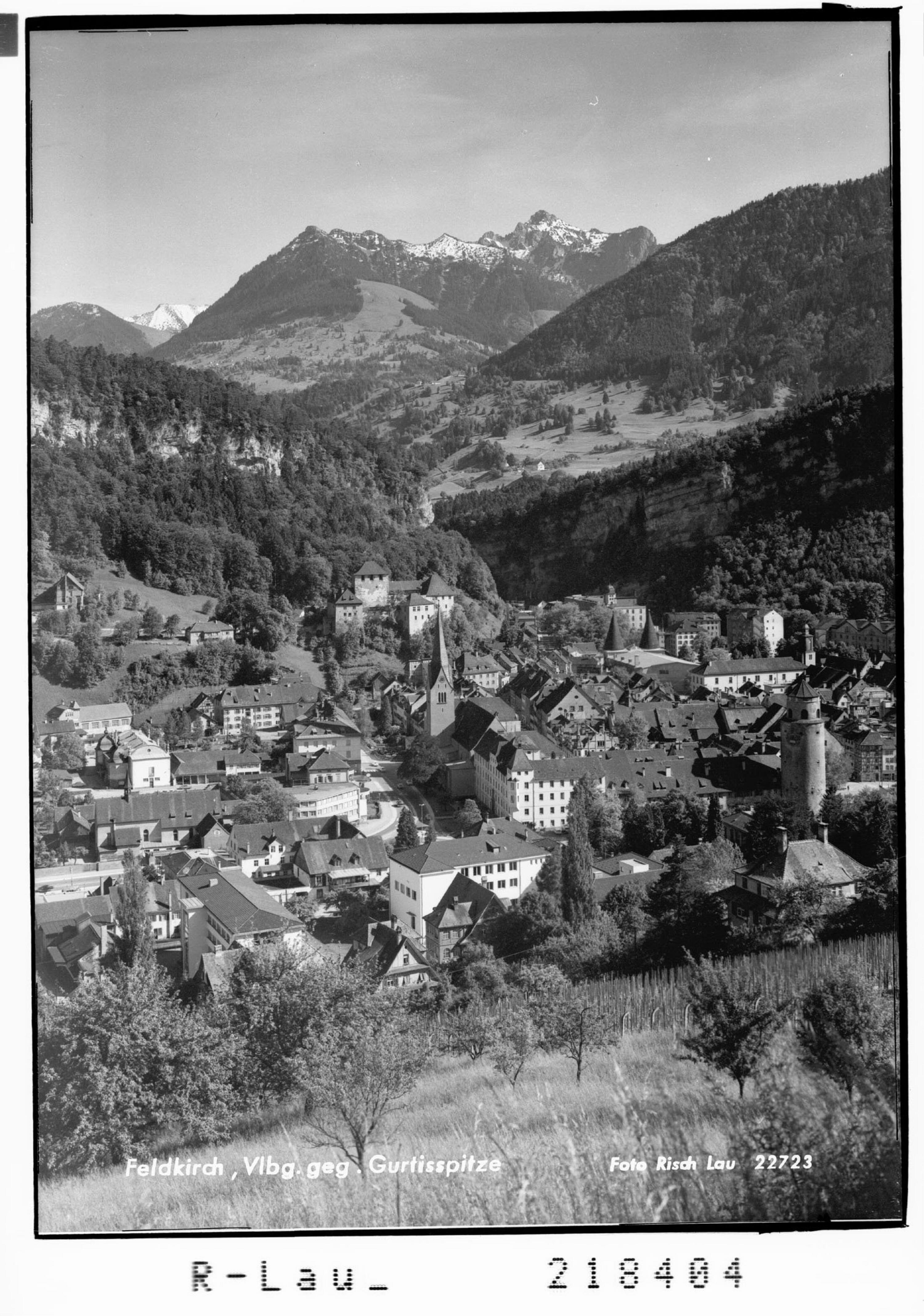 Feldkirch, Vorarlberg gegen Gurtistspitze></div>


    <hr>
    <div class=