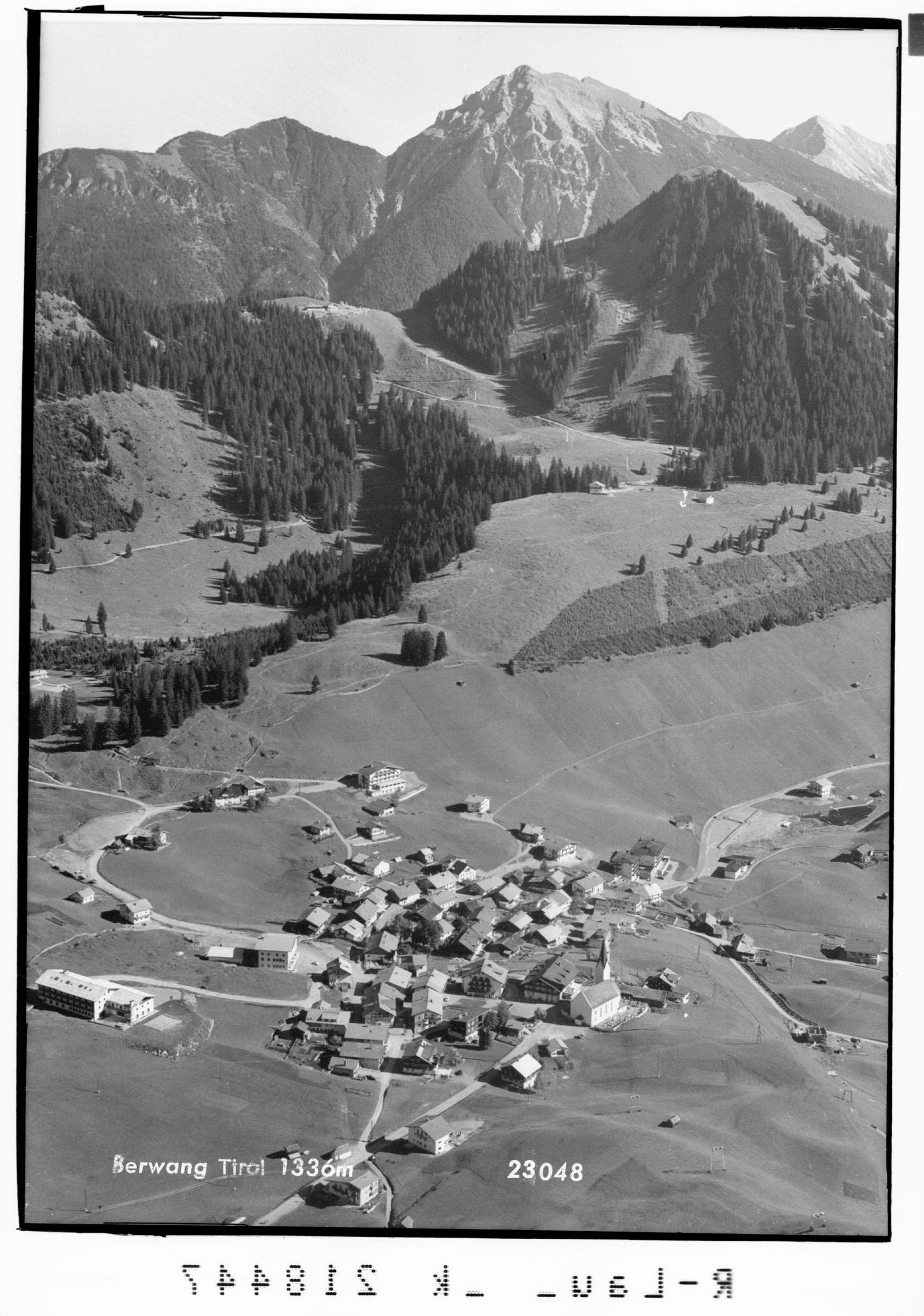 Berwang Tirol 1336 m></div>


    <hr>
    <div class=