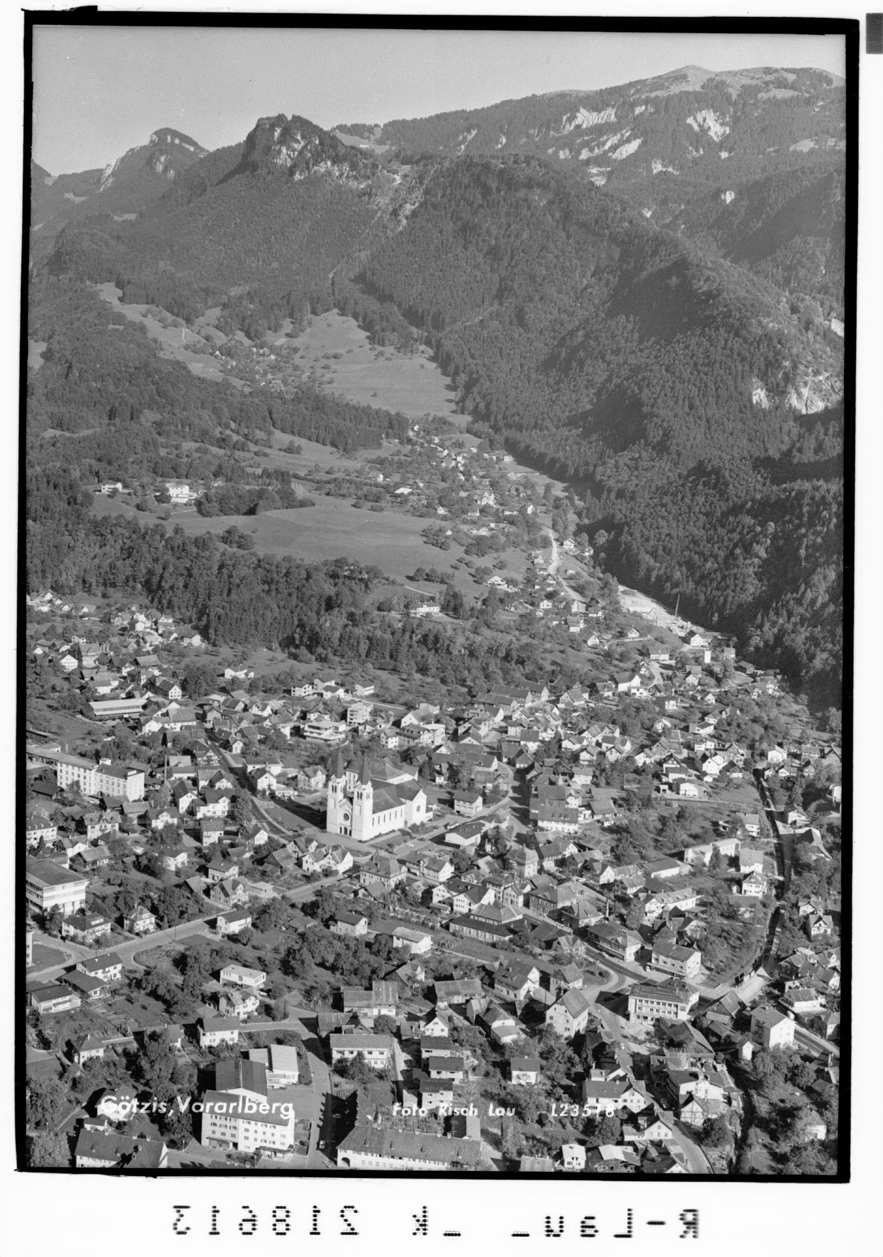 Götzis, Vorarlberg></div>


    <hr>
    <div class=