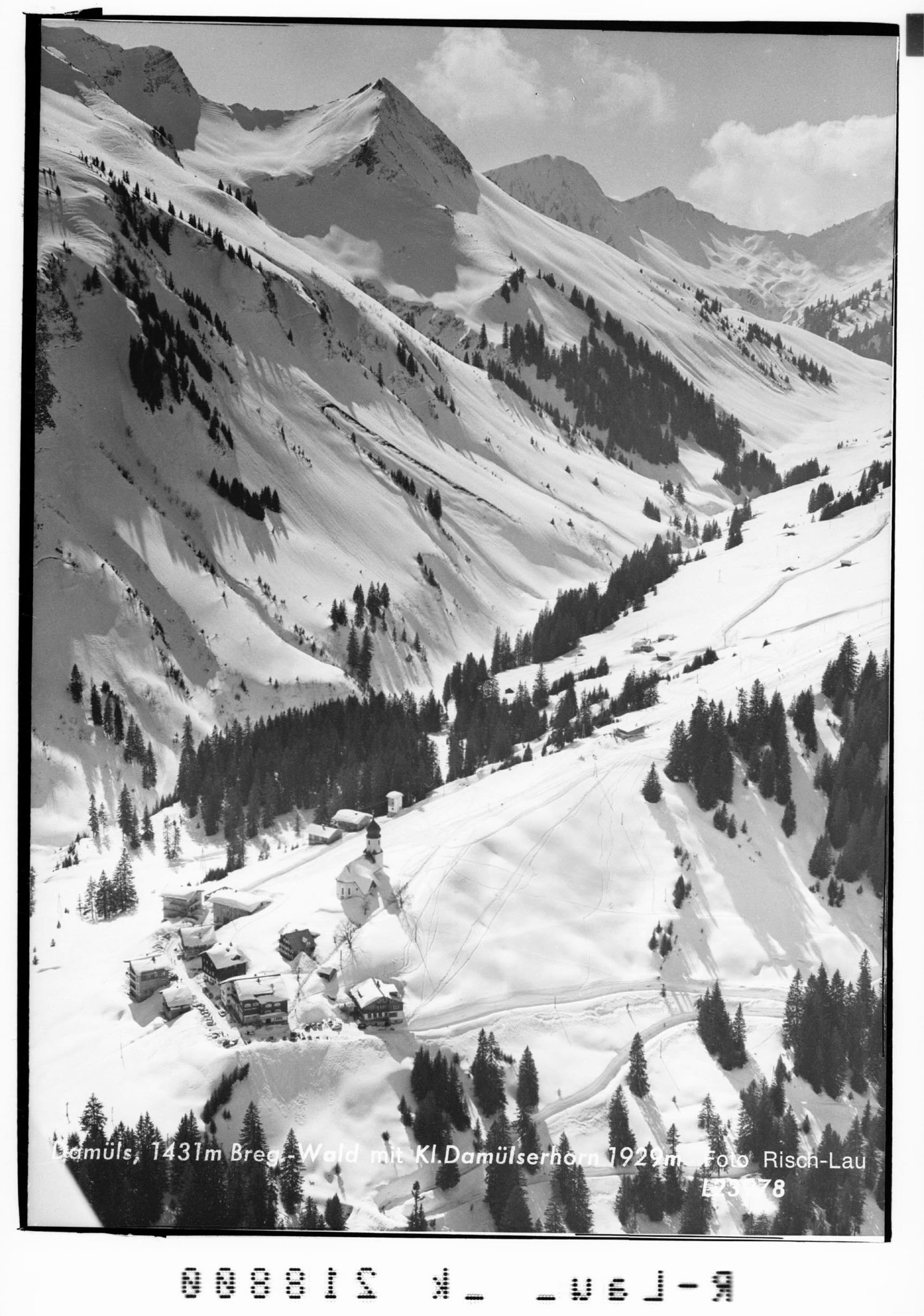 Damüls, 1431 m Bregenzerwald mit Kleinem Damülserhorn 1929 m></div>


    <hr>
    <div class=
