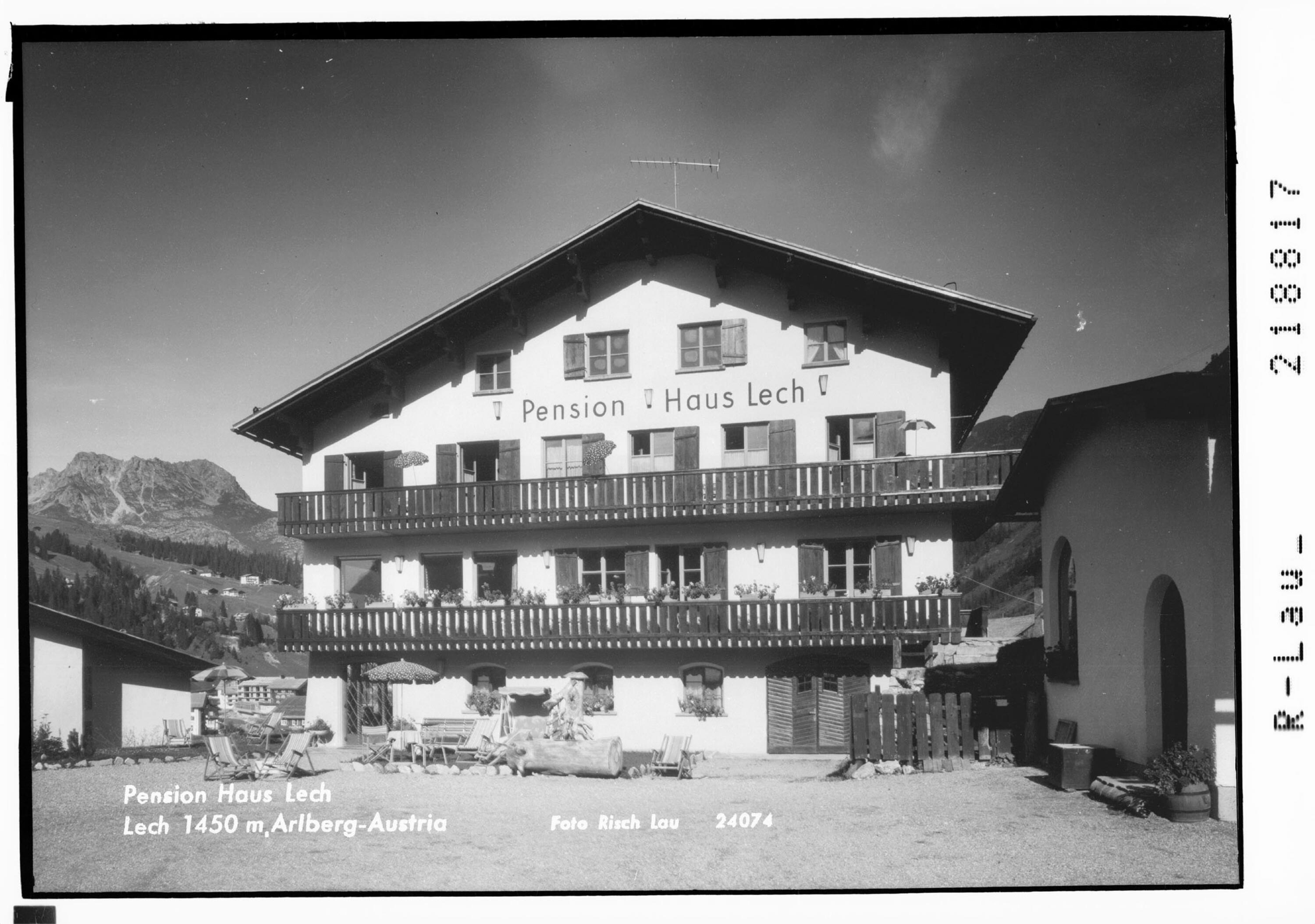 Pension Haus Lech Lech 1450 m, Arlberg - Austria></div>


    <hr>
    <div class=