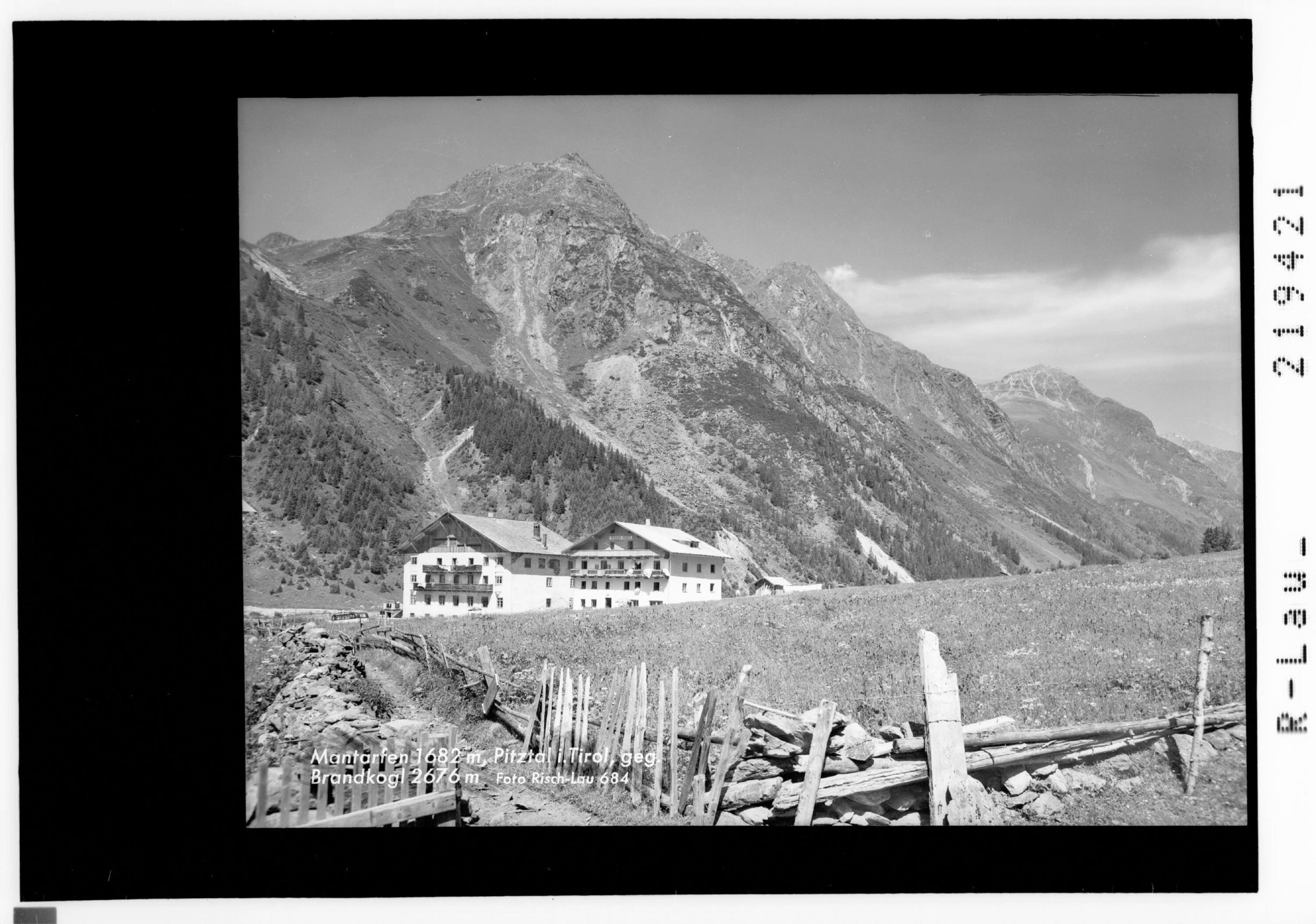 Mandarfen 1682 m, Pitztal in Tirol gegen Brandkogel 2676 m></div>


    <hr>
    <div class=