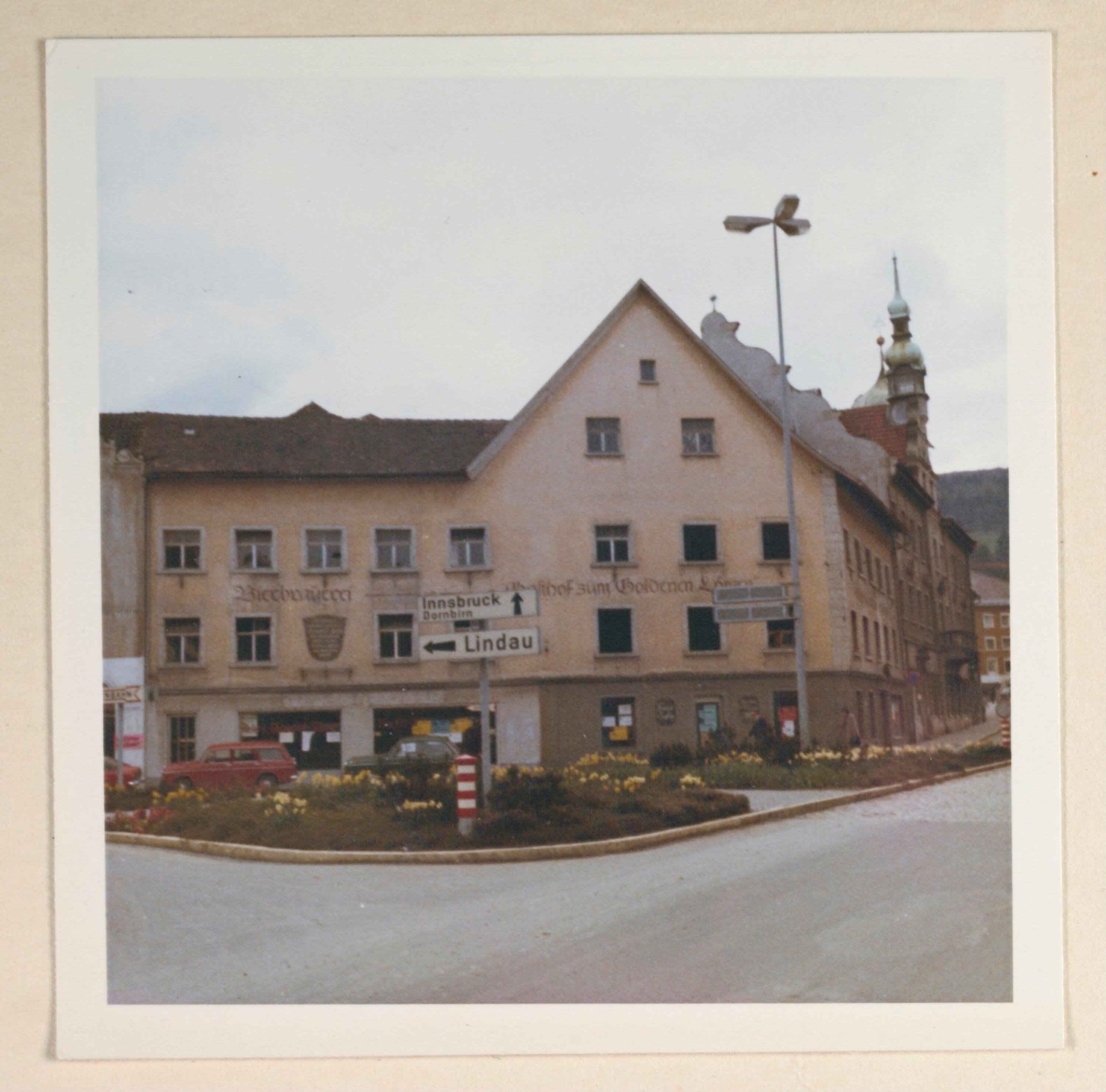[Bregenz, Bierbrauerei u. Gasthaus zum Goldenen Löwen, Abbruch]></div>


    <hr>
    <div class=