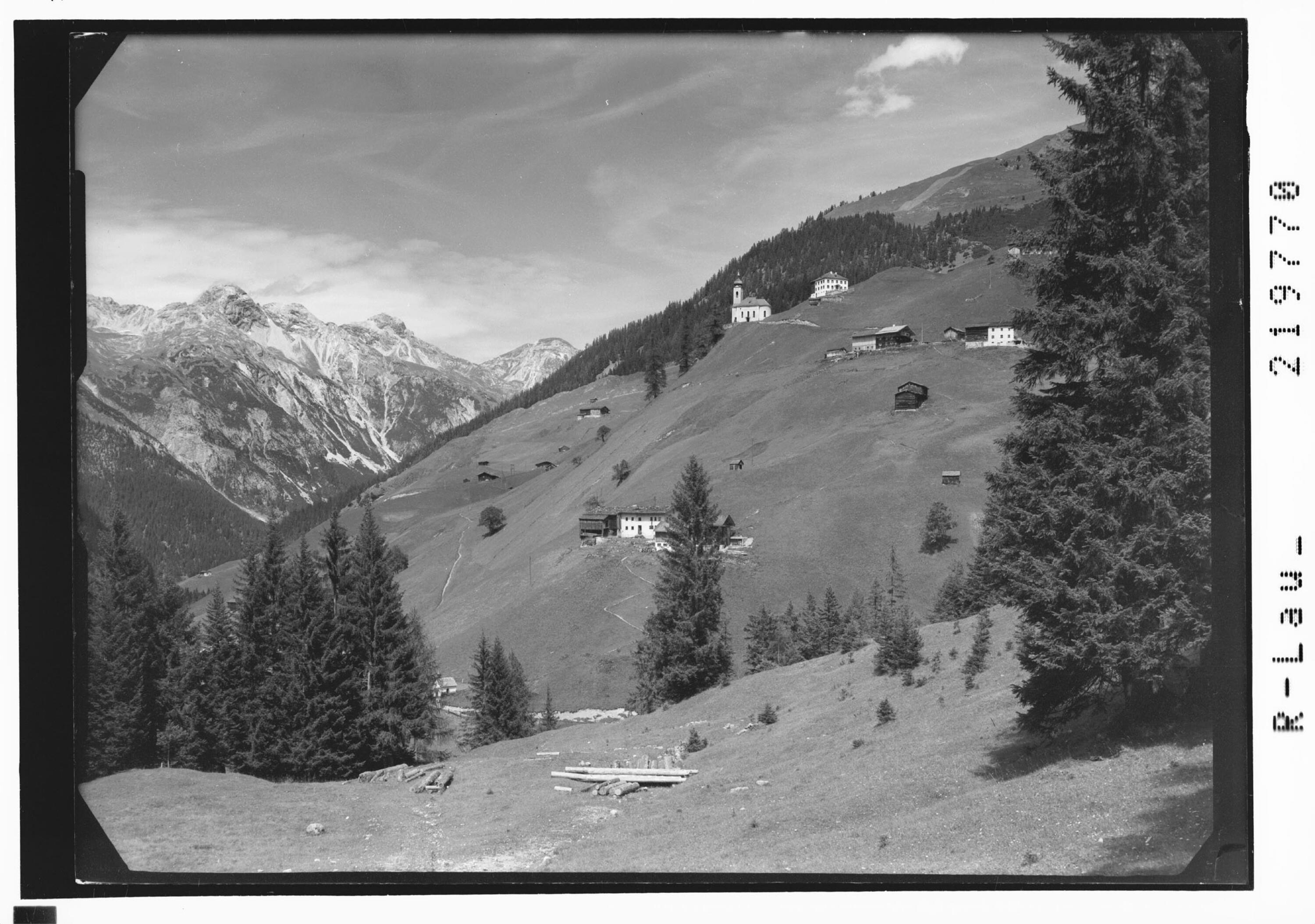 Kaisers im Lechtal 1522 m mit Allgäuer Berge></div>


    <hr>
    <div class=