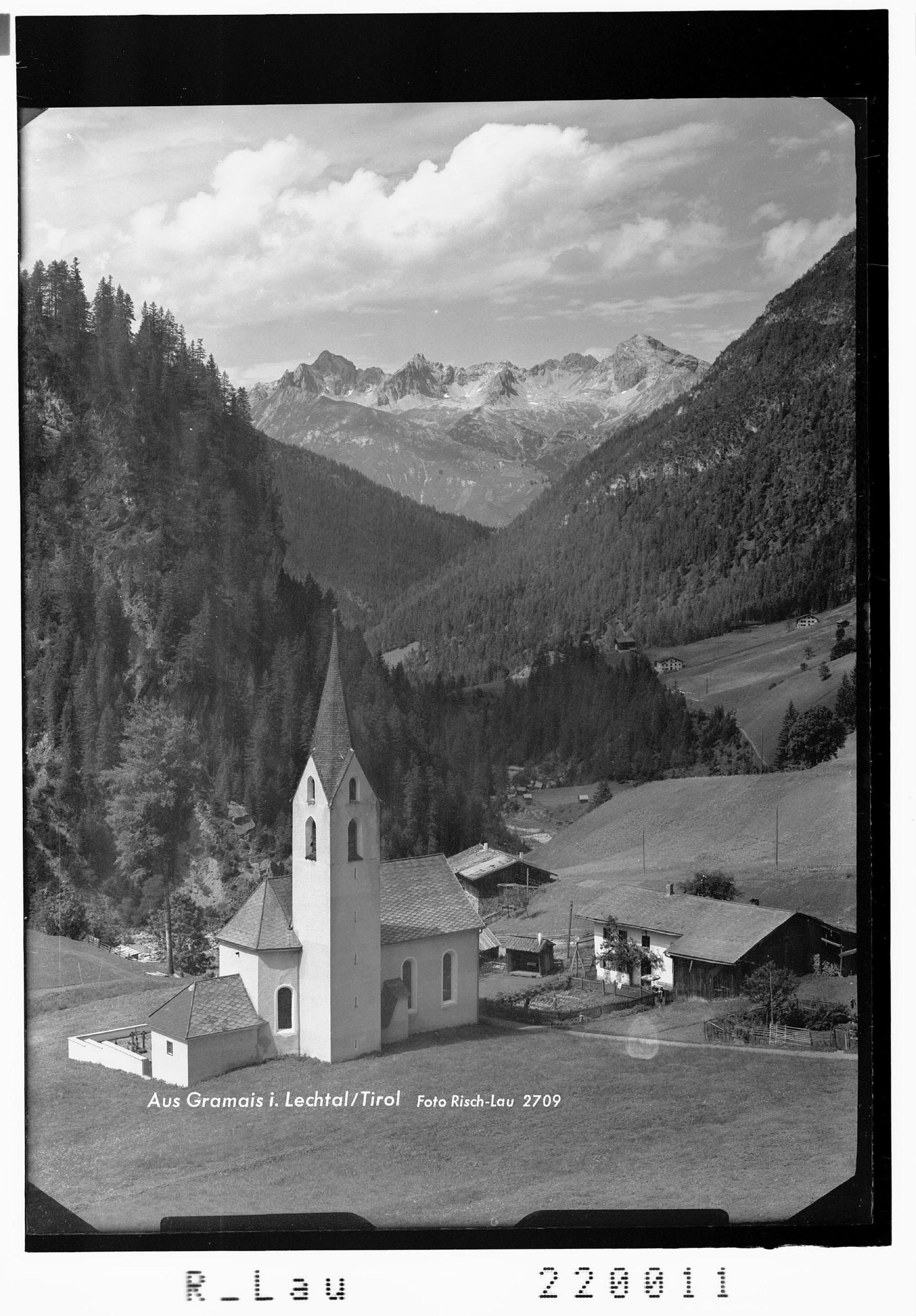 Aus Gramais im Lechtal, Tirol></div>


    <hr>
    <div class=