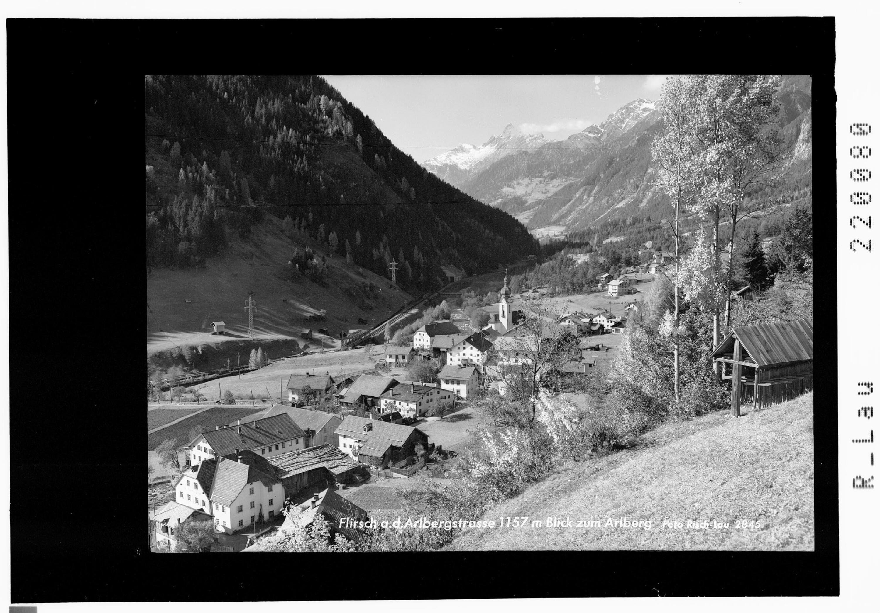 Flirsch an der Arlbergstrasse 1157 m Blick zum Arlberg></div>


    <hr>
    <div class=