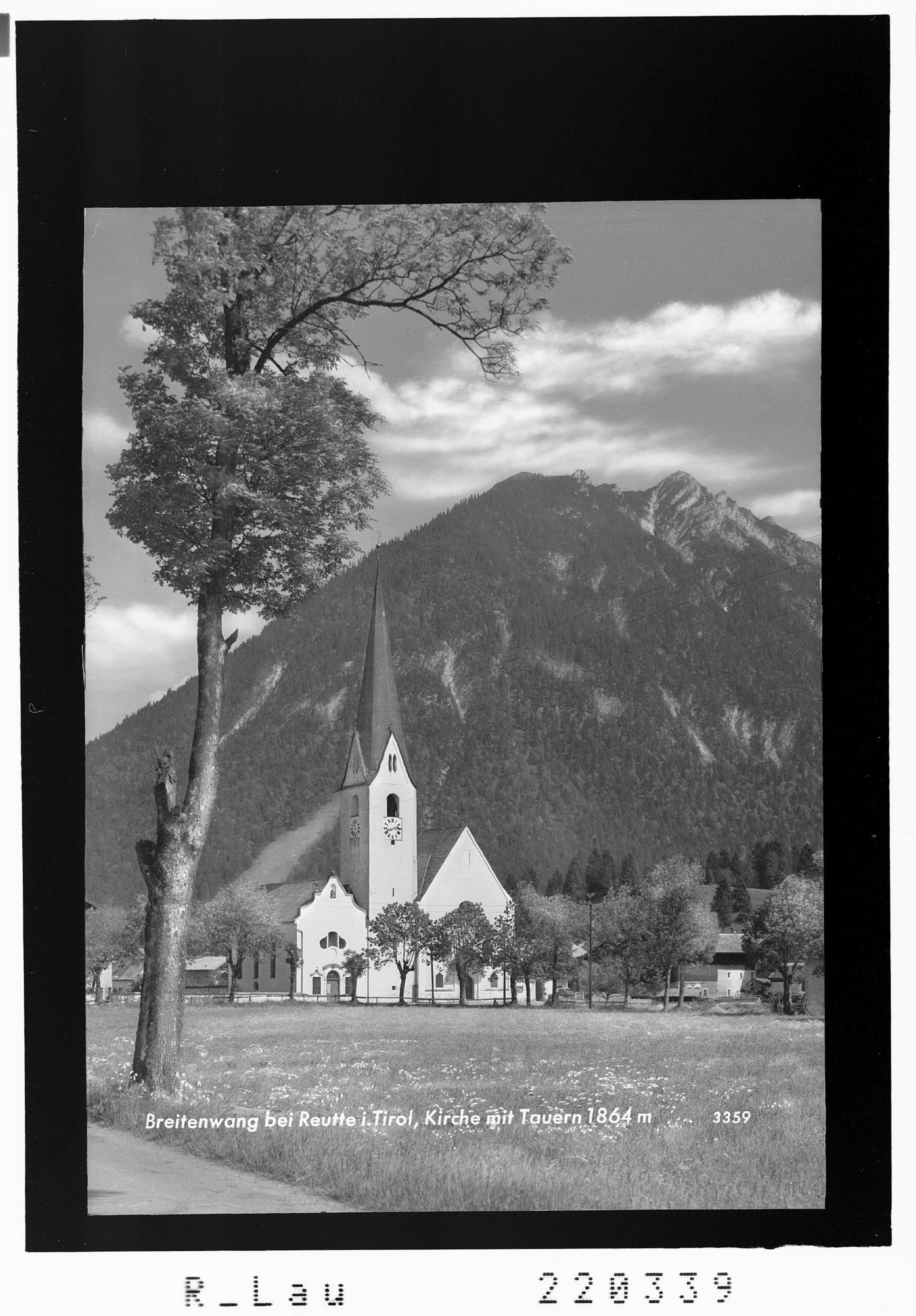 Breitenwang bei Reutte in Tirol / Kirche mit Tauern></div>


    <hr>
    <div class=
