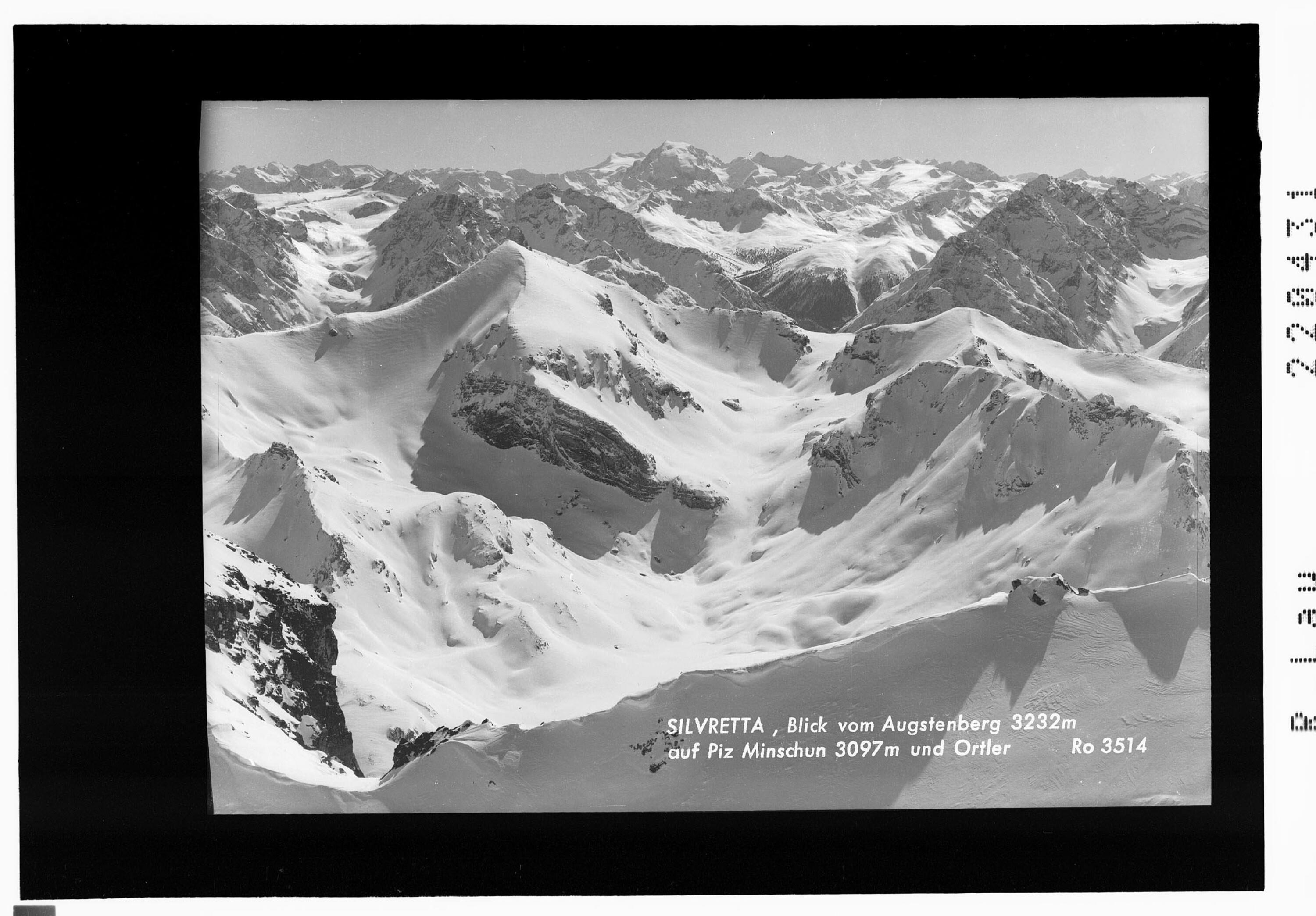 Silvretta / Blick vom Augstenberg 3232 m auf Piz Minschun 3097 m und Ortler></div>


    <hr>
    <div class=