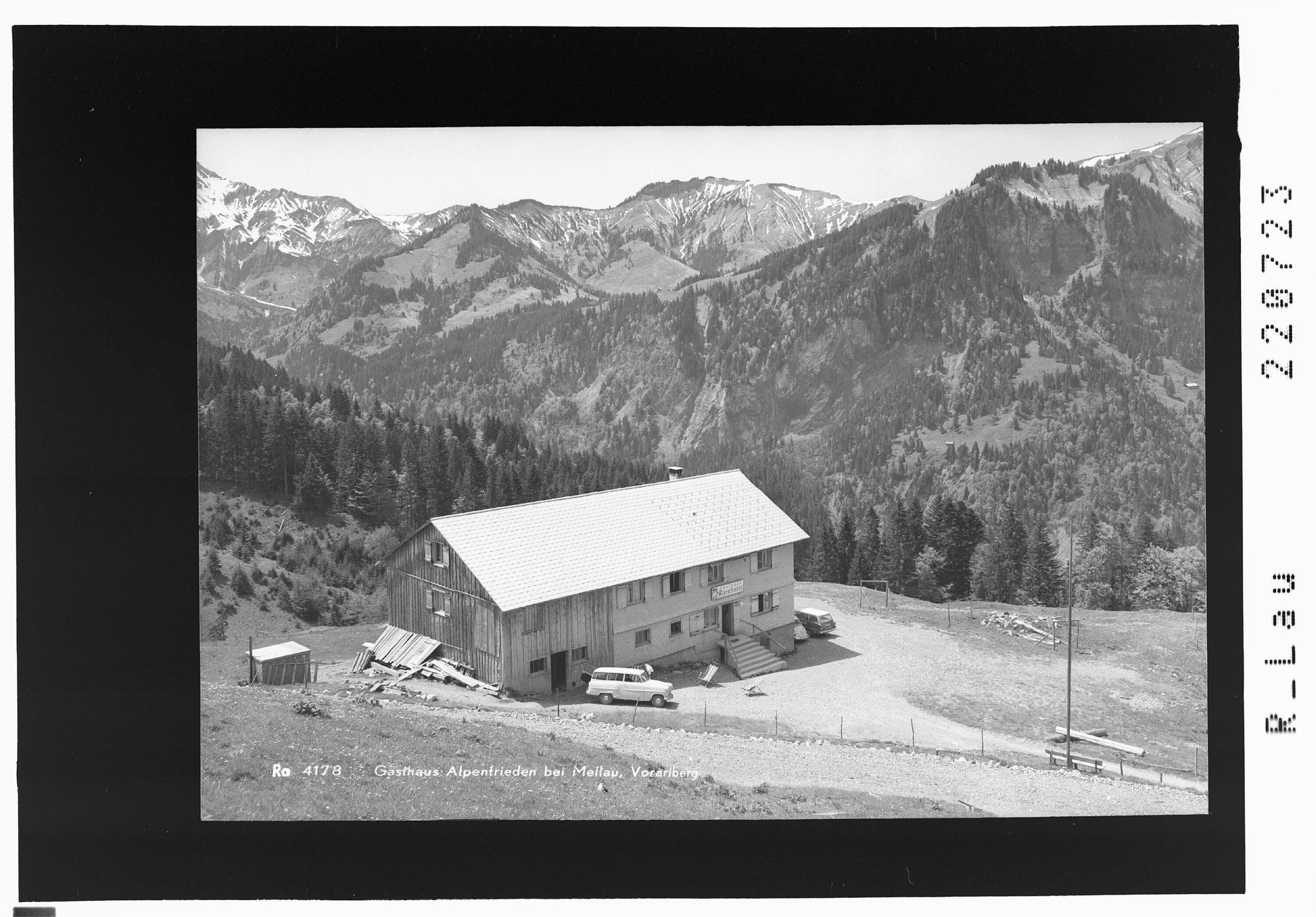 Gasthaus Alpenfieden bei Mellau / Vorarlberg></div>


    <hr>
    <div class=
