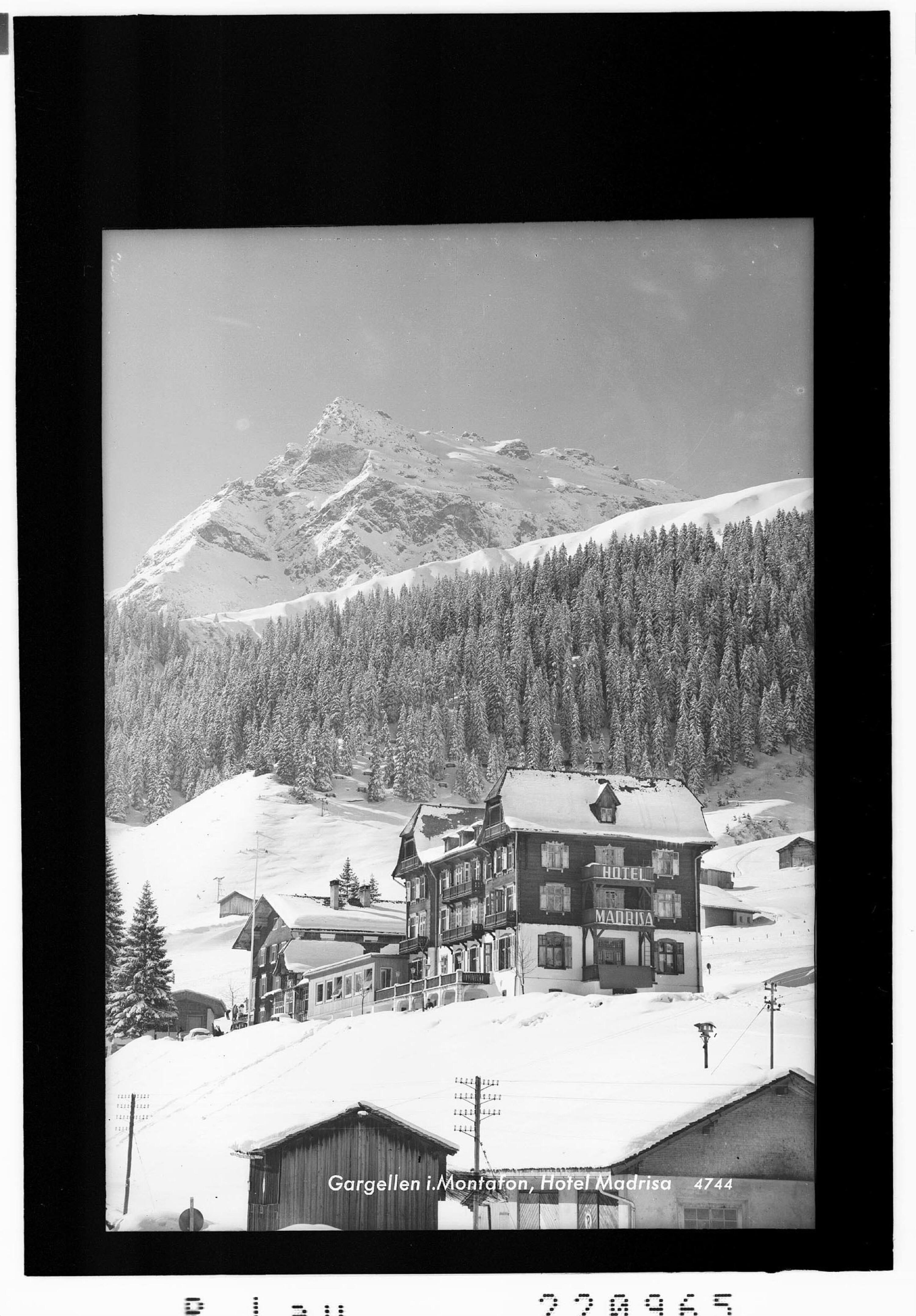 Gargellen im Montafon / Hotel Madrisa></div>


    <hr>
    <div class=