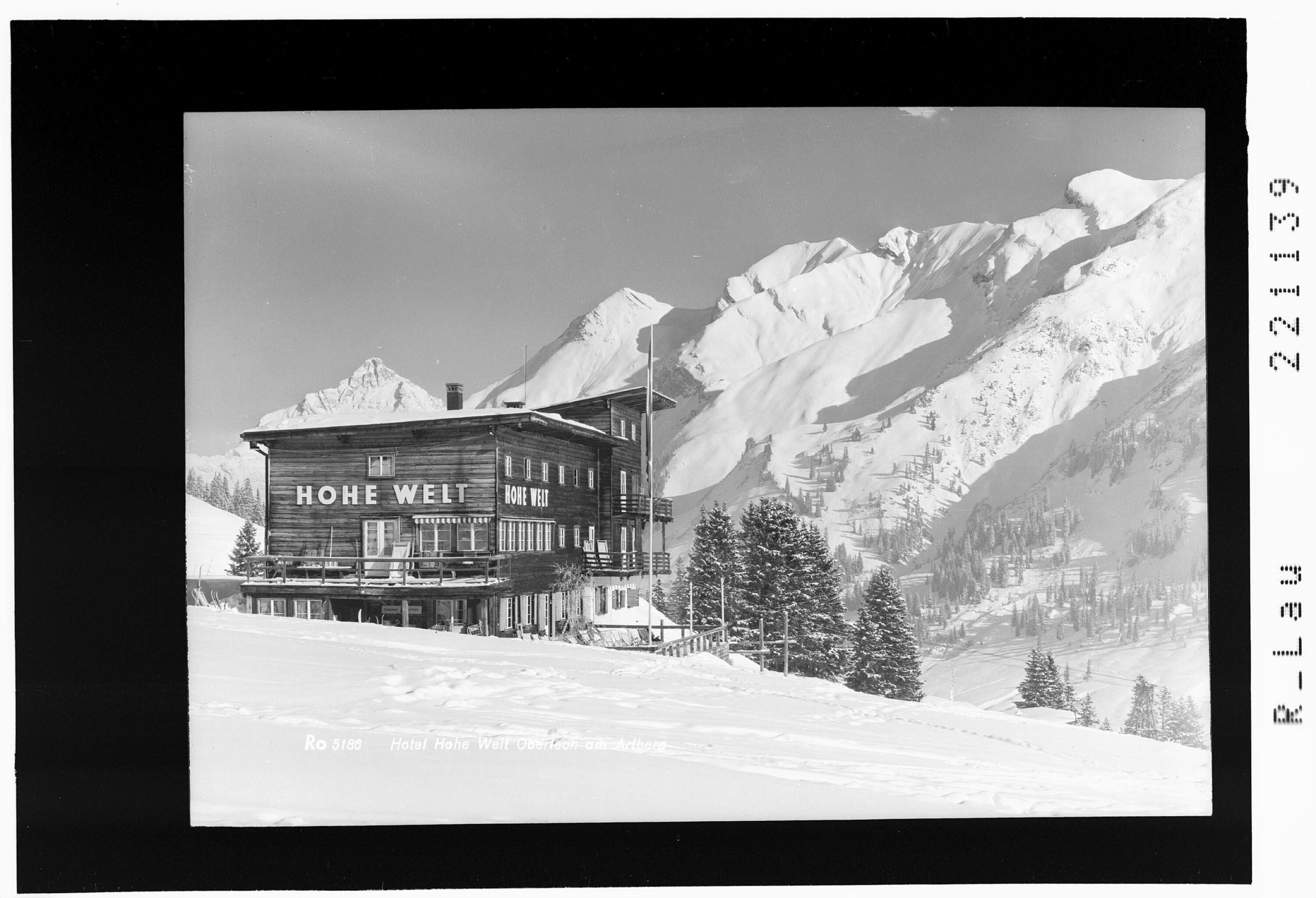 Hotel Hohe Welt in Oberlech am Arlberg></div>


    <hr>
    <div class=