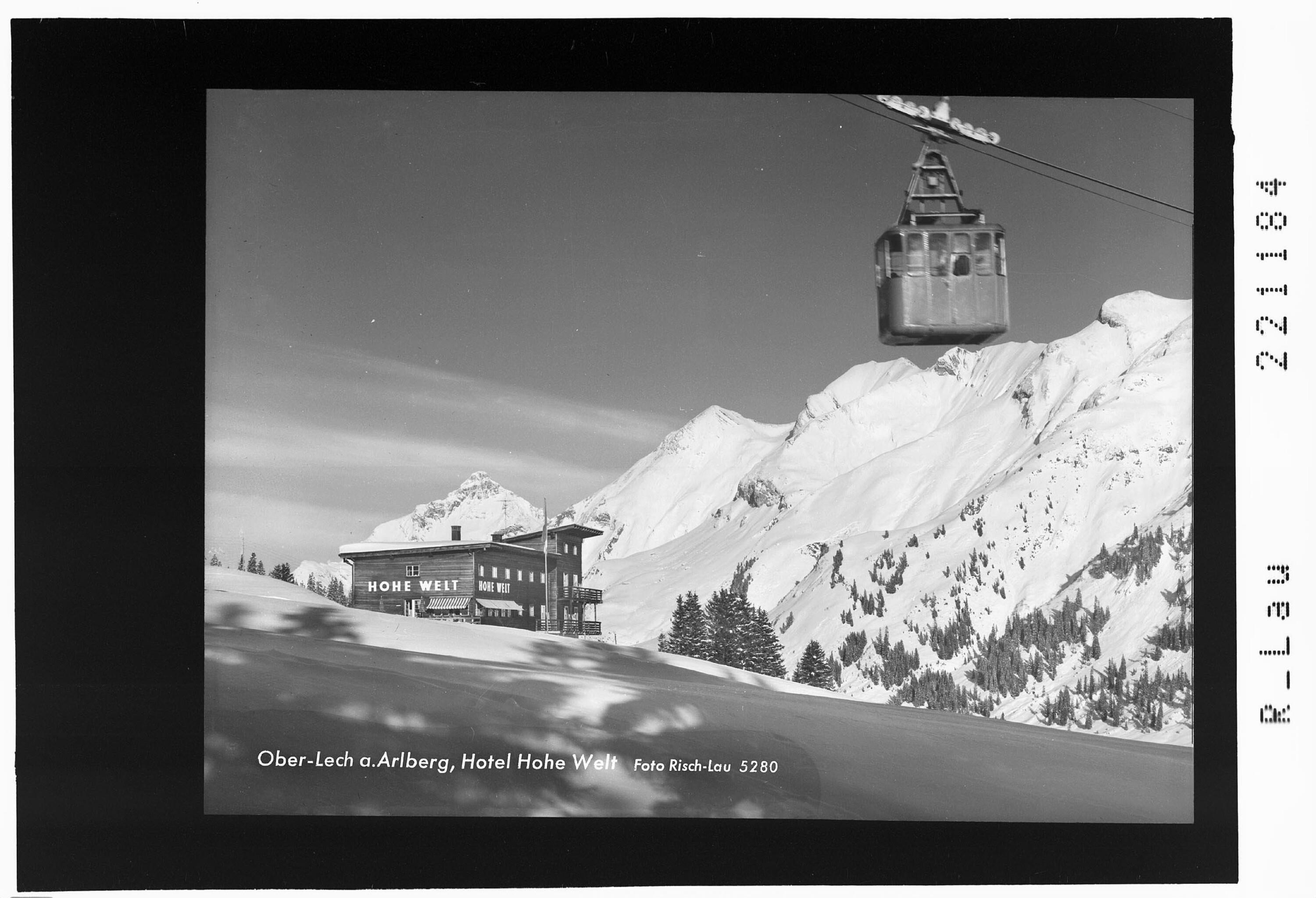 Oberlech am Arlberg / Hotel Hohe Welt></div>


    <hr>
    <div class=