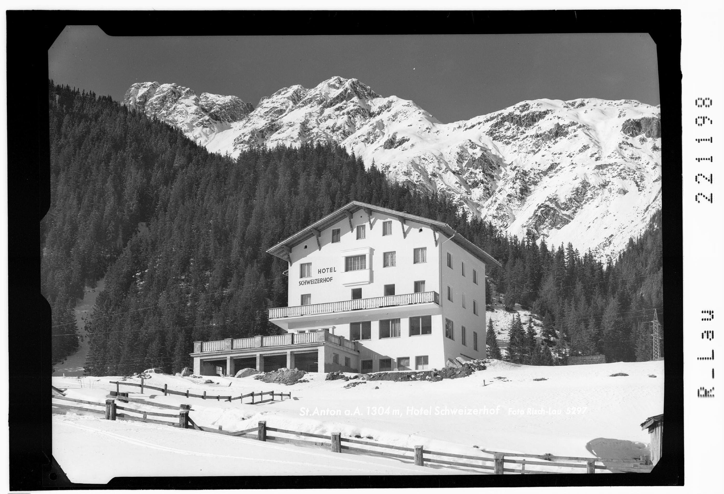 St.Anton am Arlberg 1304 m / Hotel Schweizerhof></div>


    <hr>
    <div class=