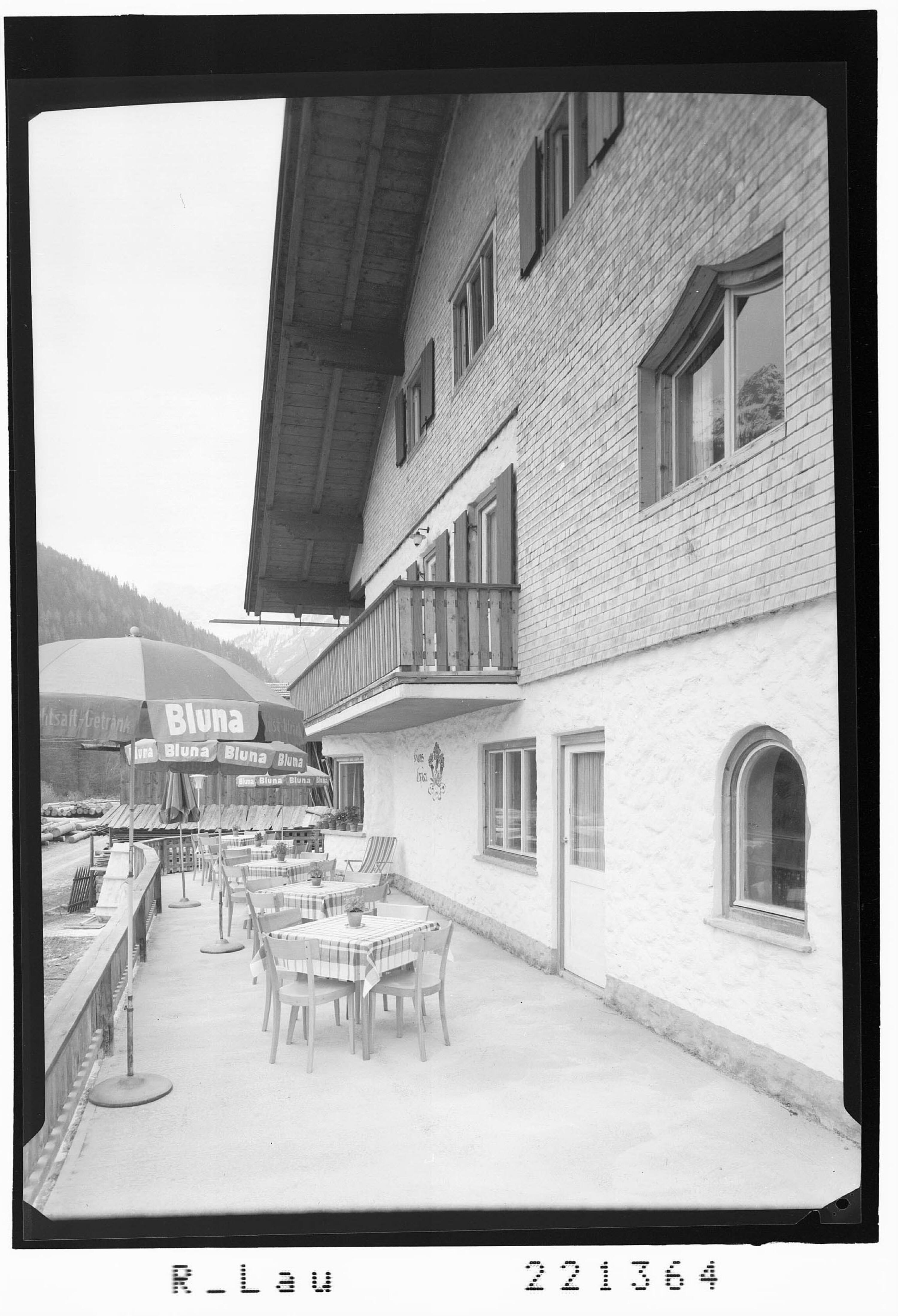 [Haus Enzian in Bach im Lechtal / Tirol]></div>


    <hr>
    <div class=