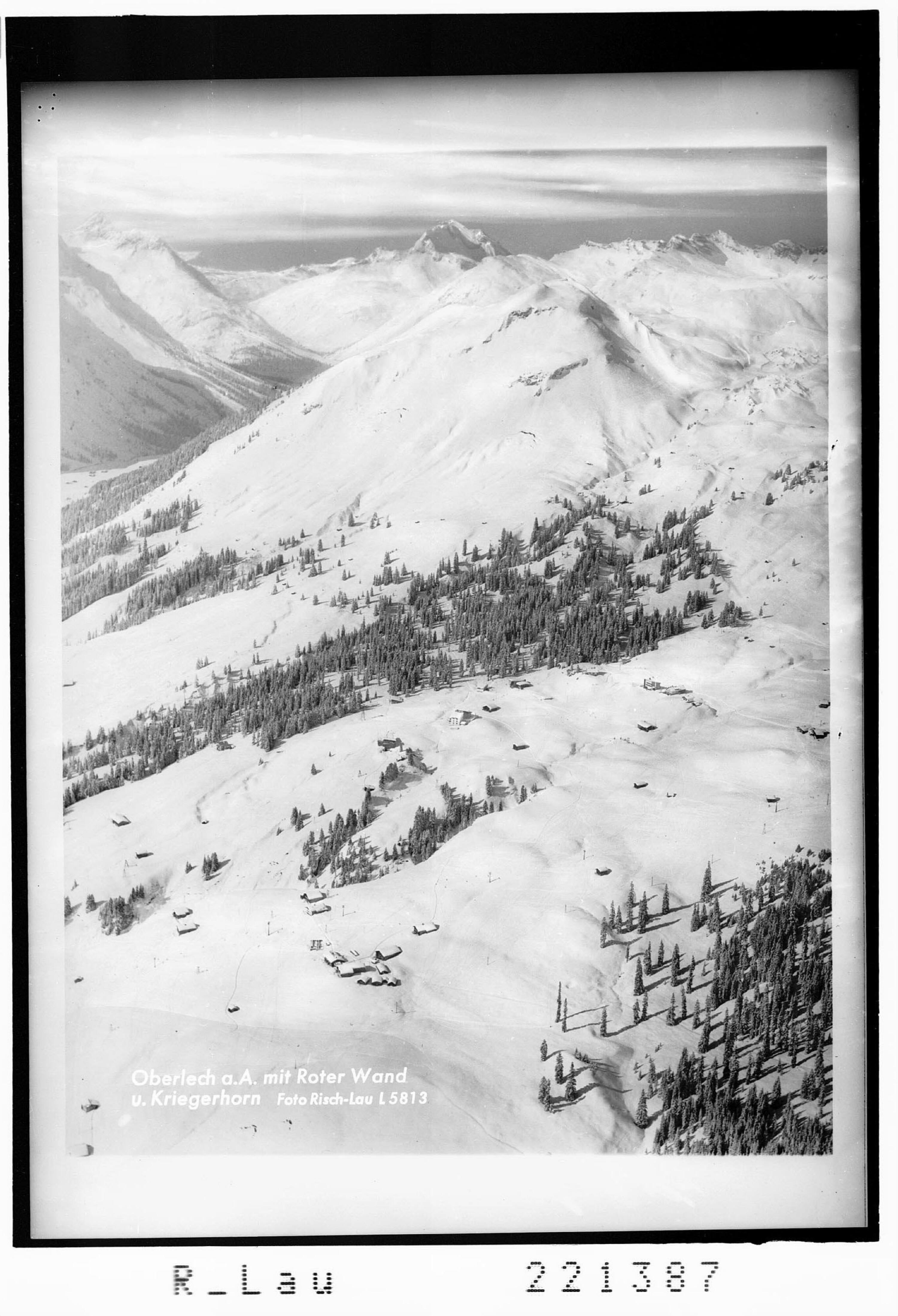 Oberlech am Arlberg mit Roter Wand und Kriegerhorn></div>


    <hr>
    <div class=